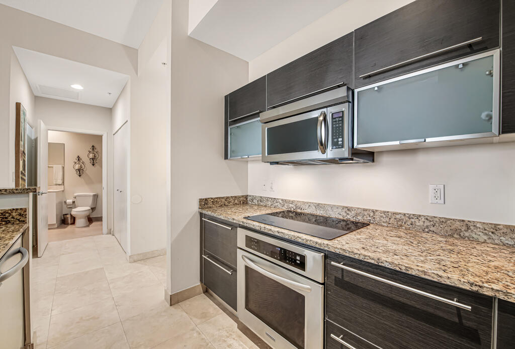 550 Okeechobee Boulevard Lph-15 Property Photo 16