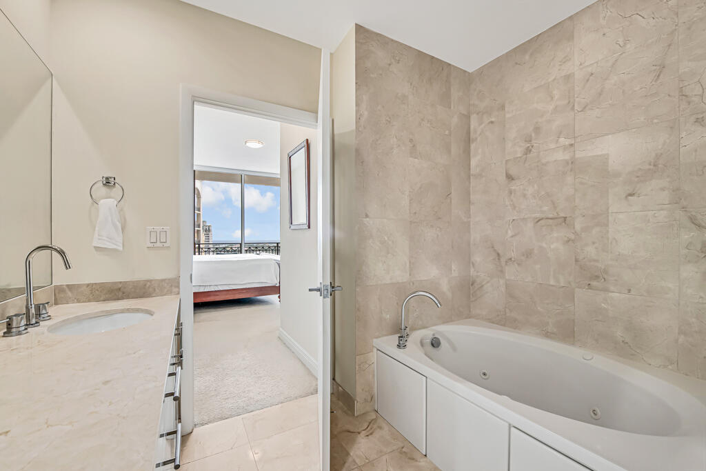 550 Okeechobee Boulevard Lph-15 Property Photo 22