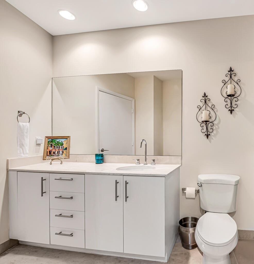 550 Okeechobee Boulevard Lph-15 Property Photo 27
