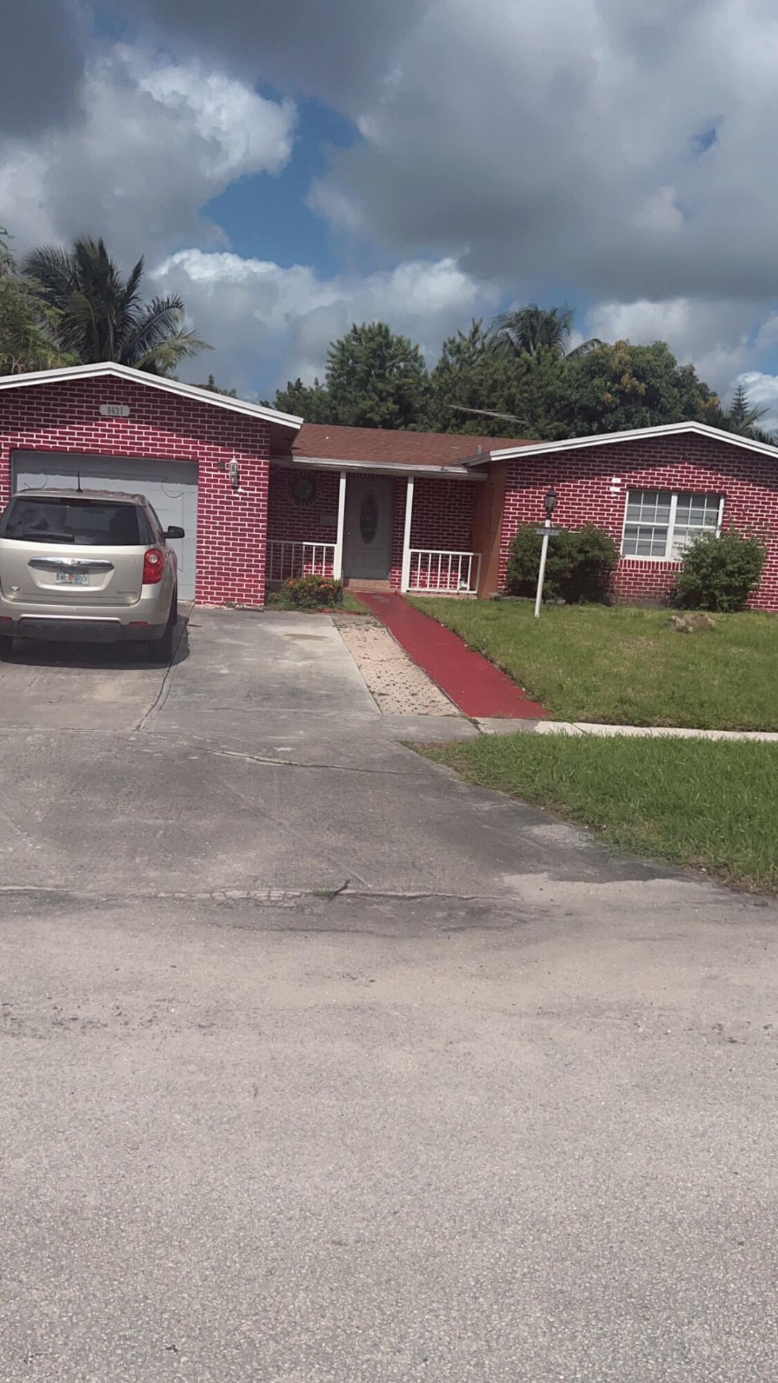 6631 Sw 7th Place Property Photo 1