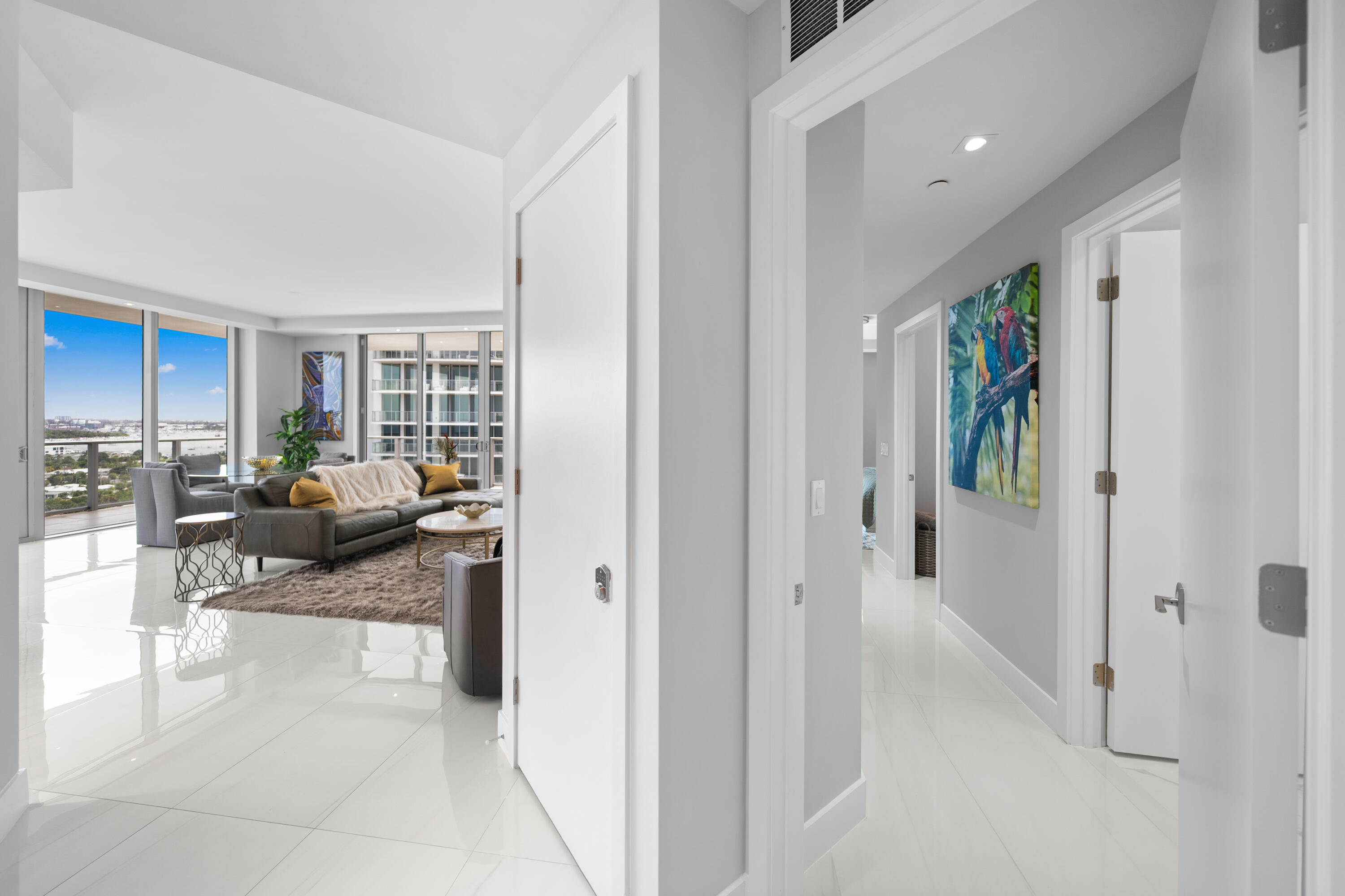 3100 N Ocean Drive H-1608 Property Photo 6