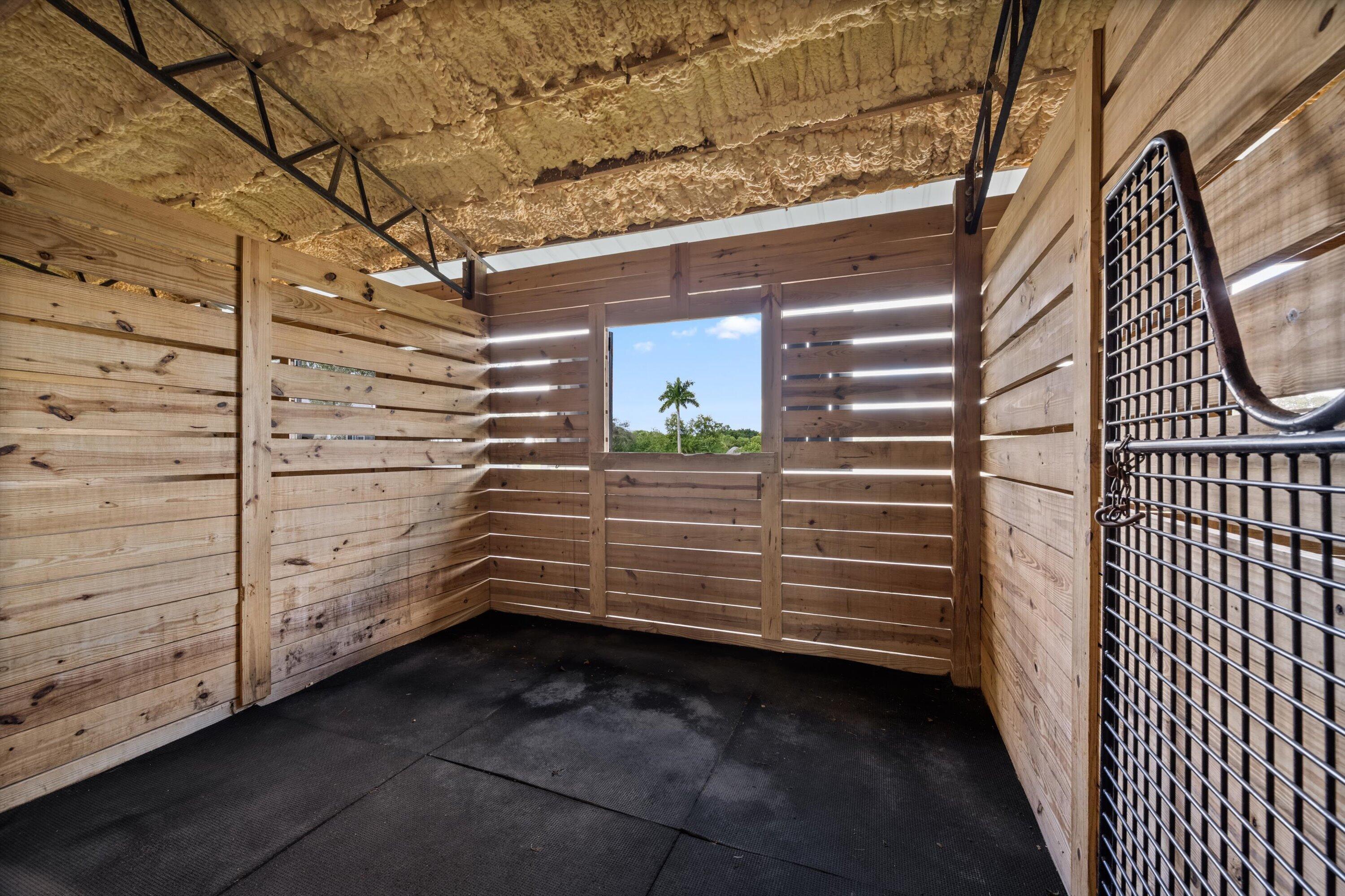 16381 Hollow Tree Lane Property Photo 7