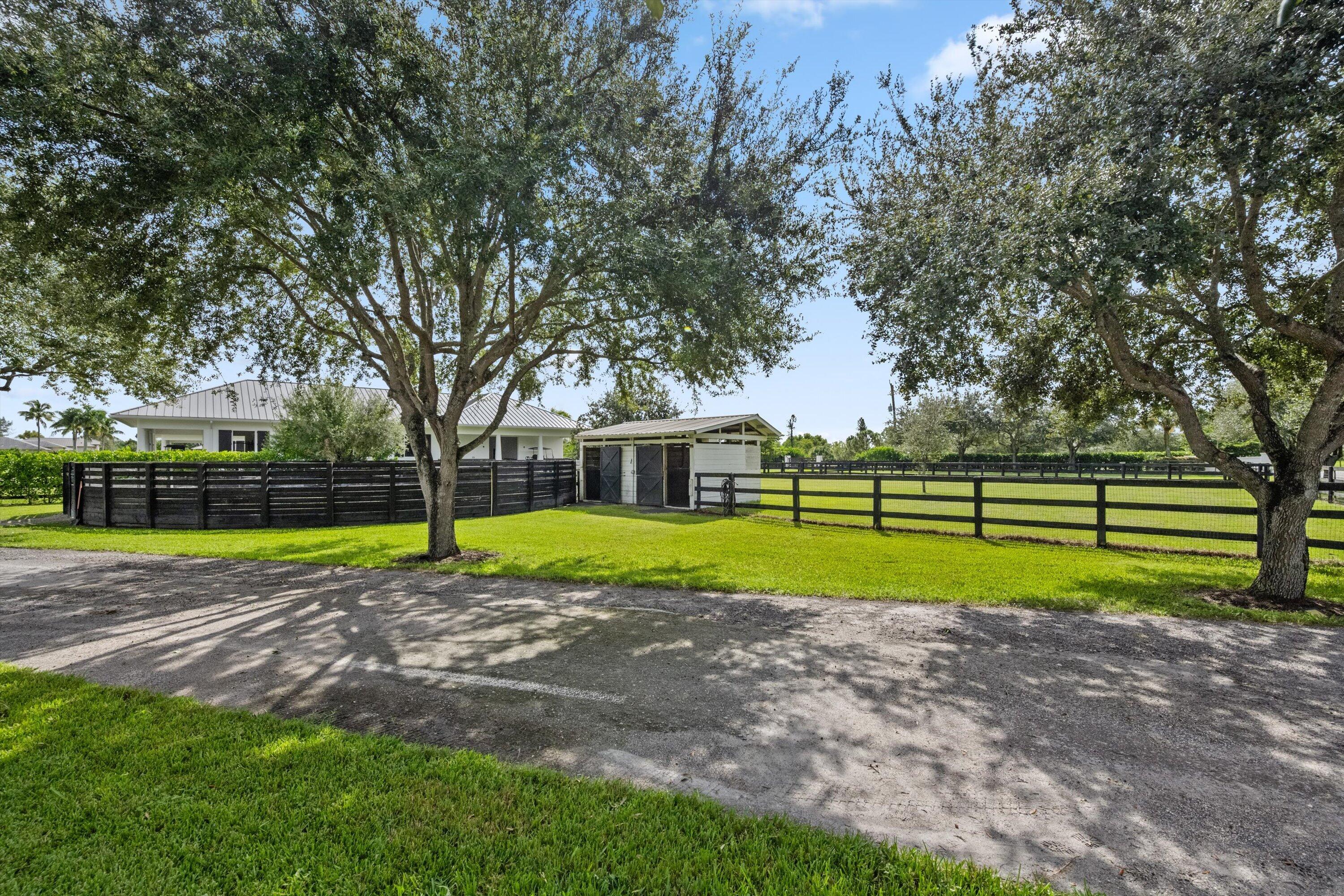 16381 Hollow Tree Lane Property Photo 24