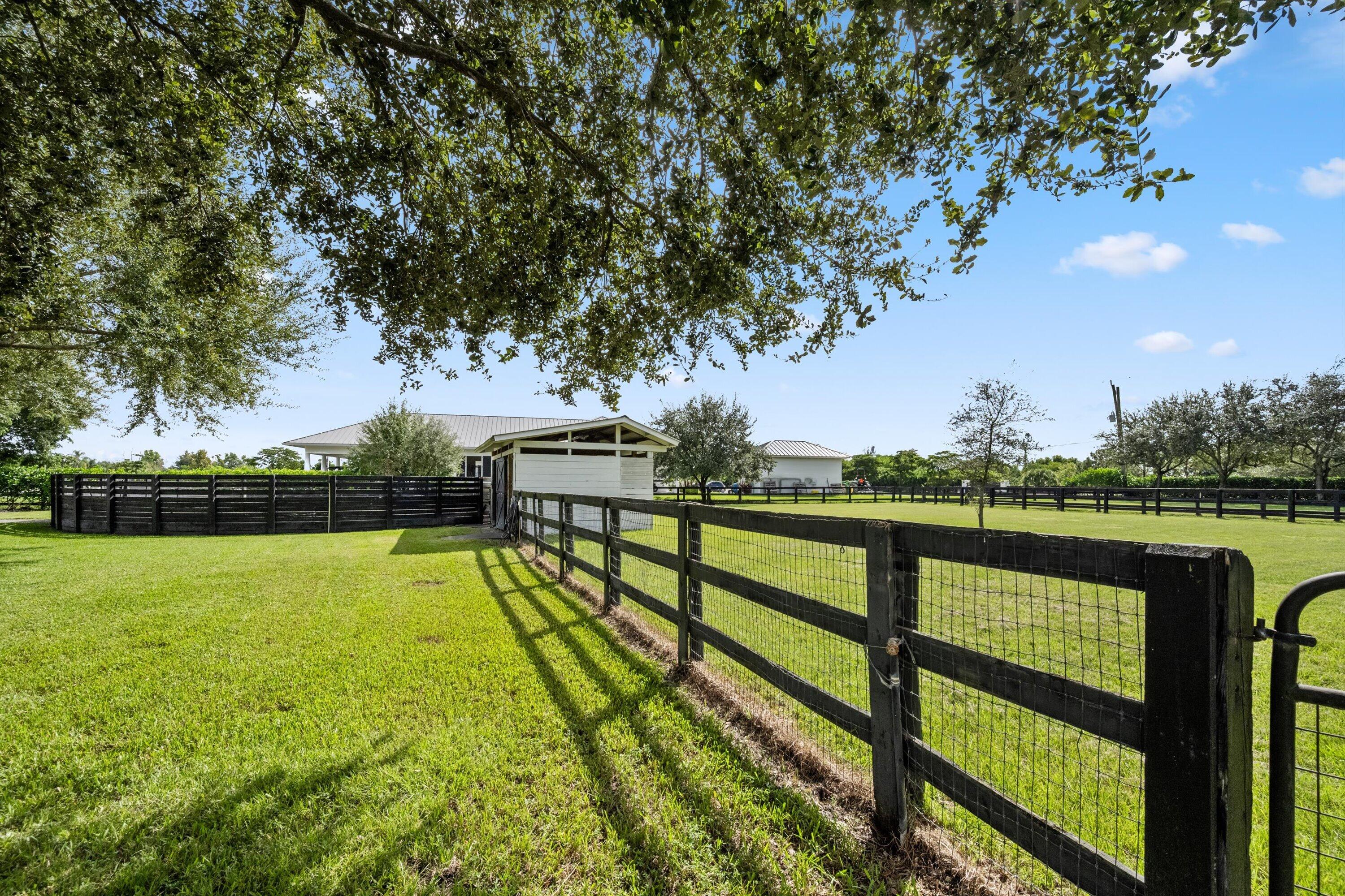 16381 Hollow Tree Lane Property Photo 26