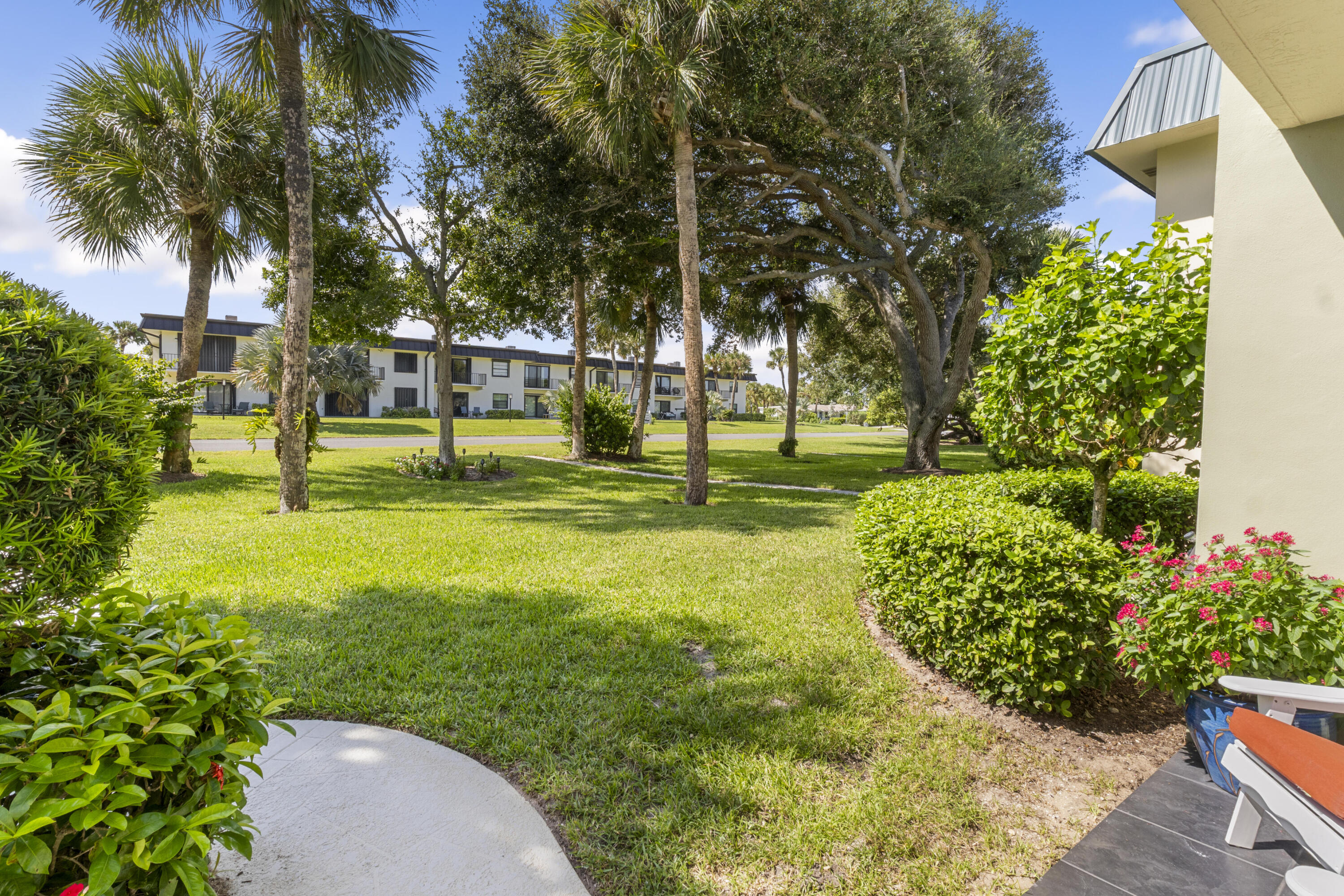 4144 Silver Palm Drive 10 Property Photo 3