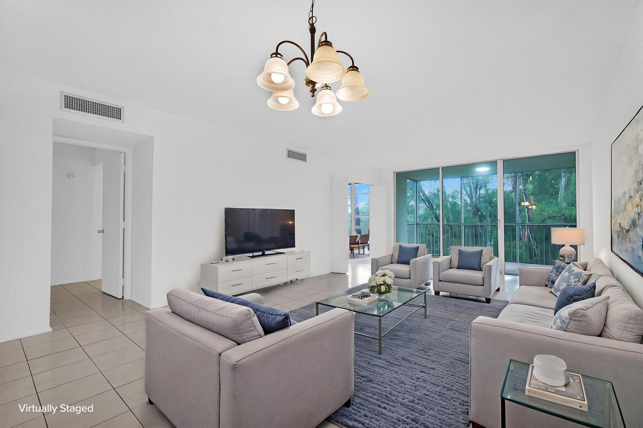 3051 S Palm Aire Drive Unit 308 Property Photo 1