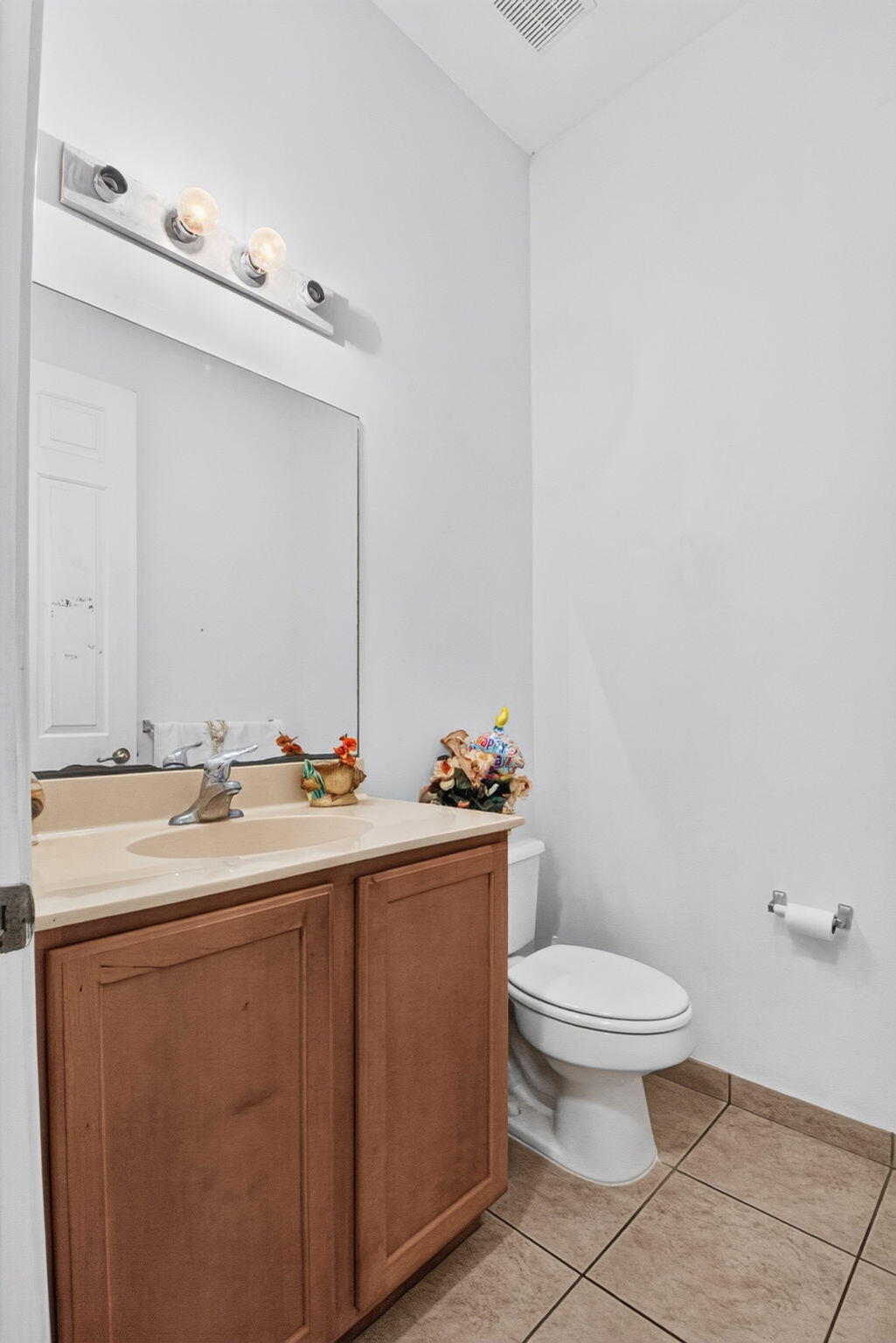 1017 Grove Park Circle Property Photo 8