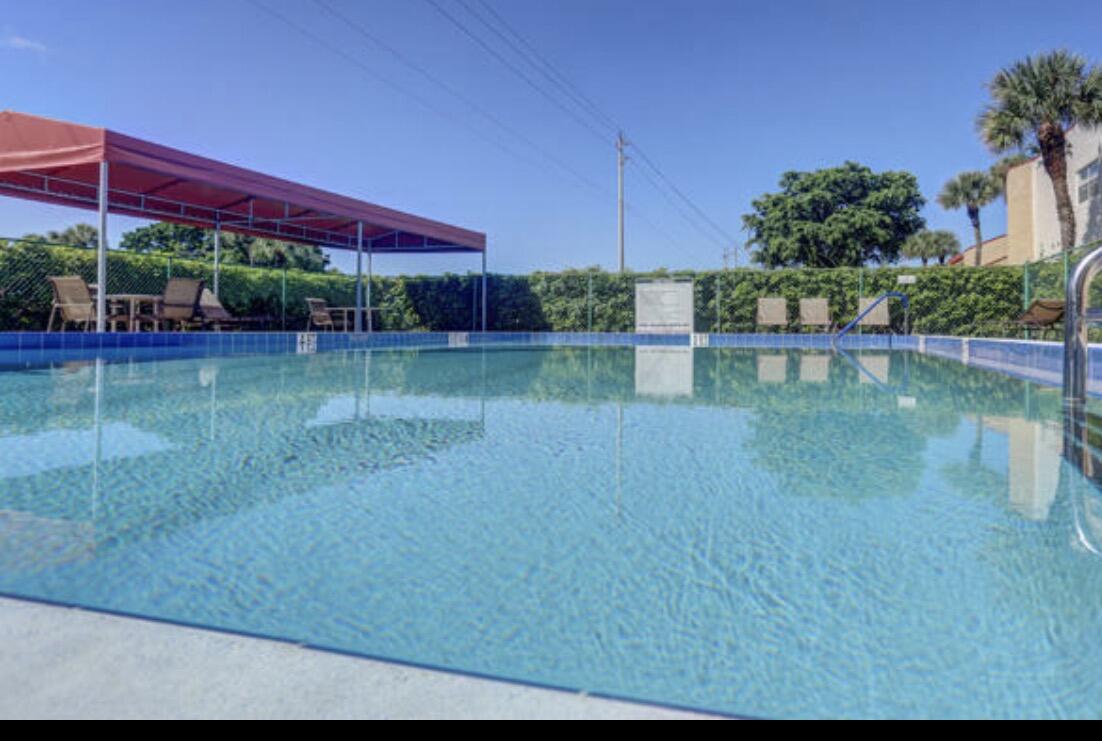 220 Lake Dora Drive Property Photo 15