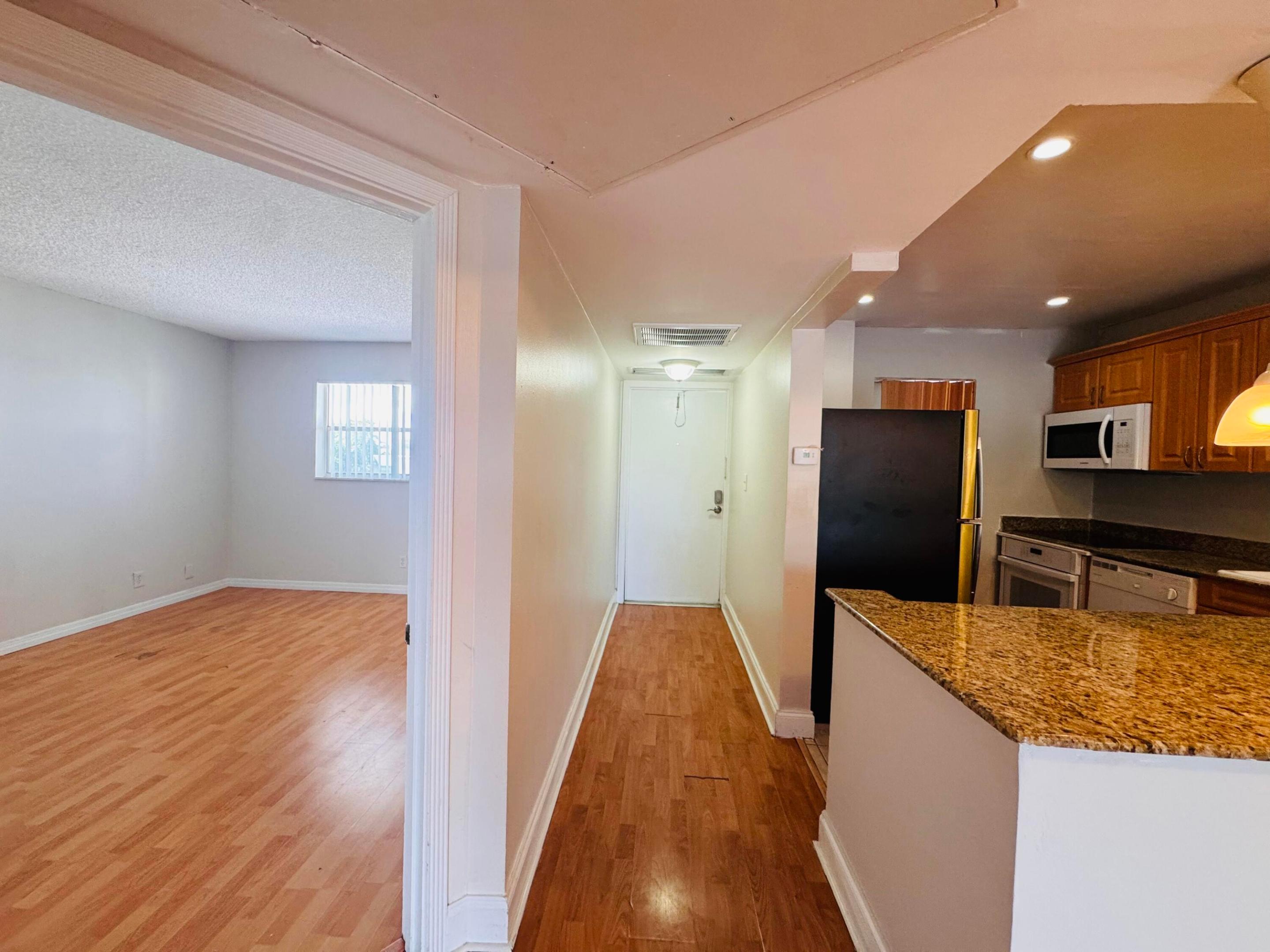 8020 N Colony Circle N 302 Property Photo 20