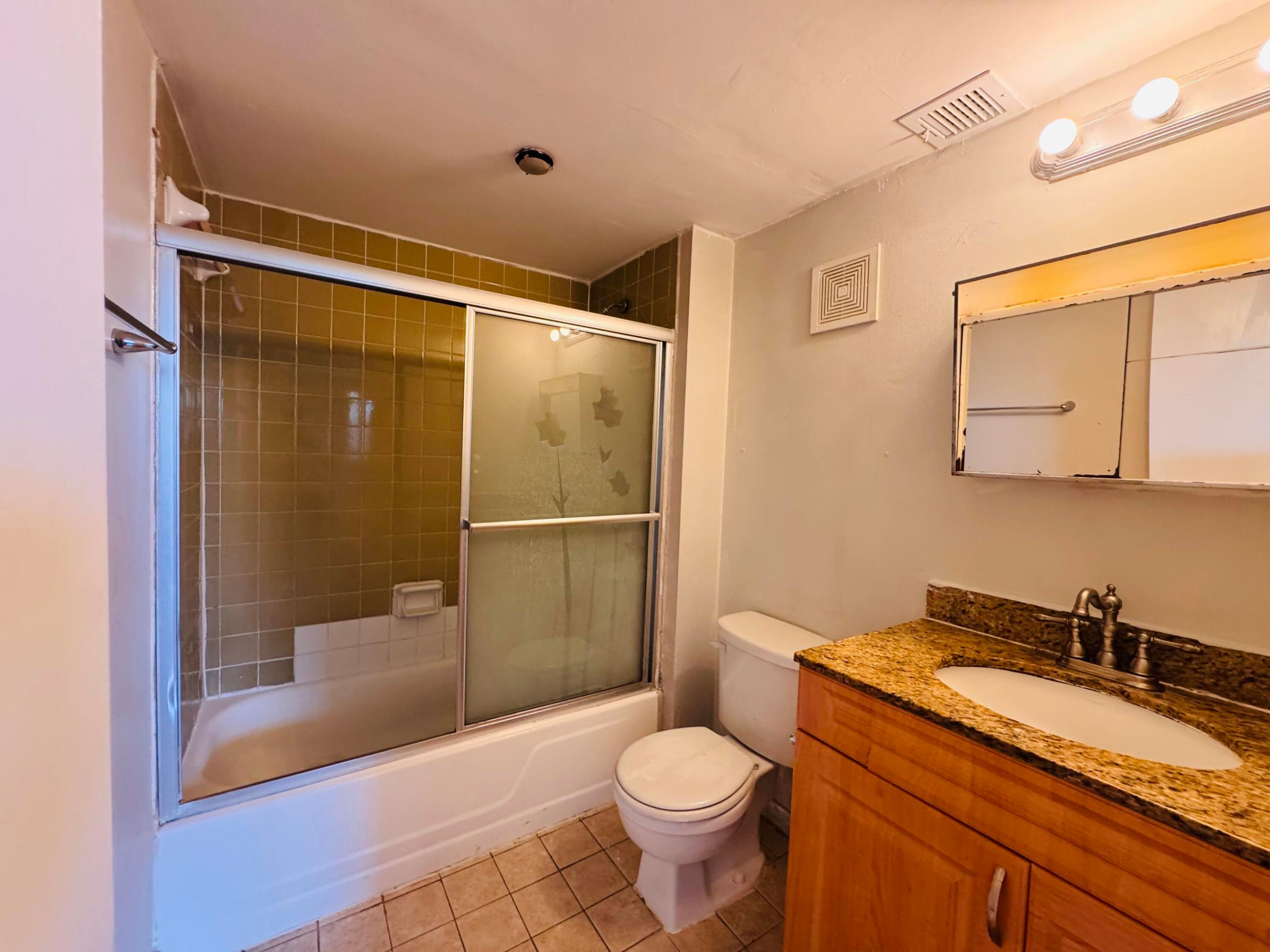8020 N Colony Circle N 302 Property Photo 26