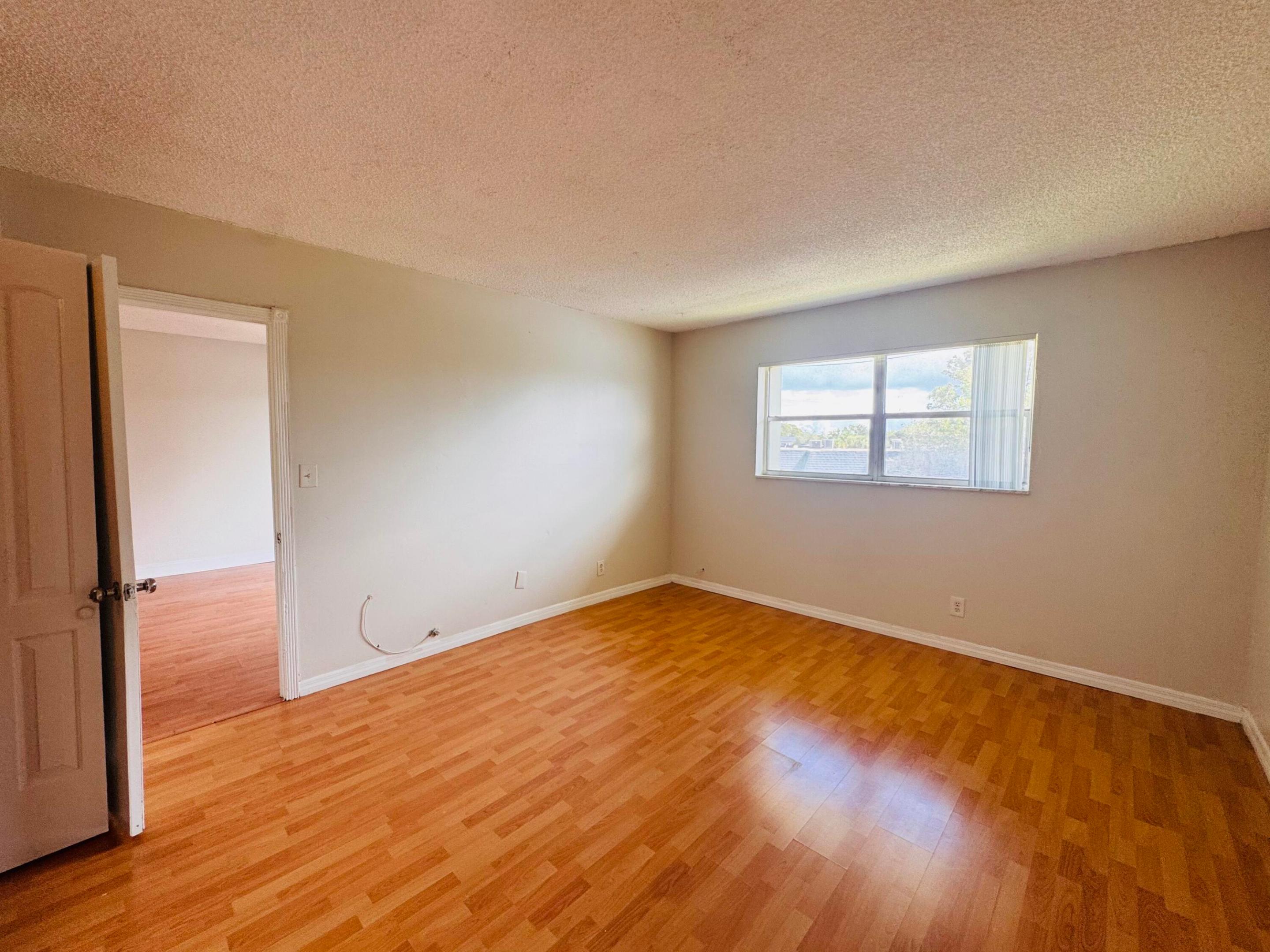 8020 N Colony Circle N 302 Property Photo 27