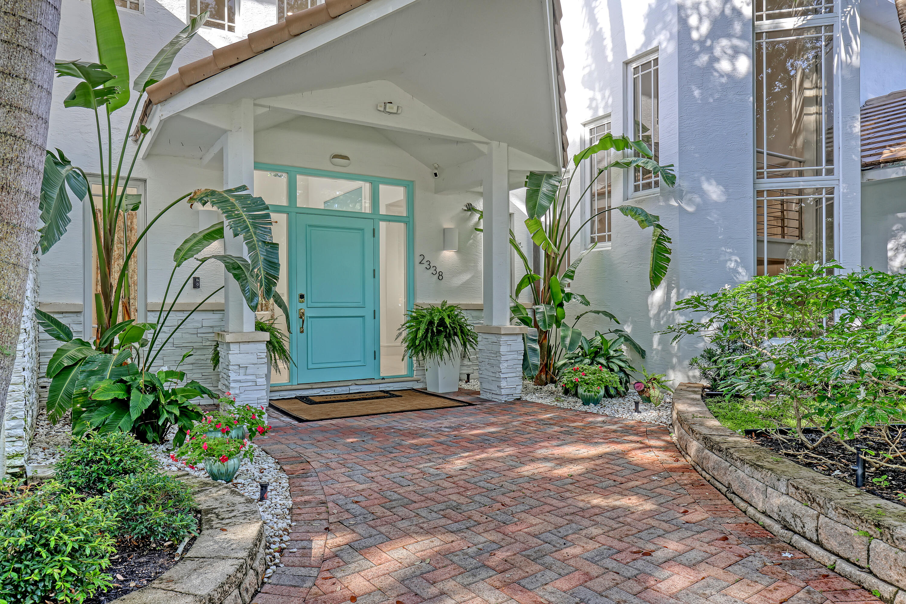 2338 Flamingo Road Property Photo 5