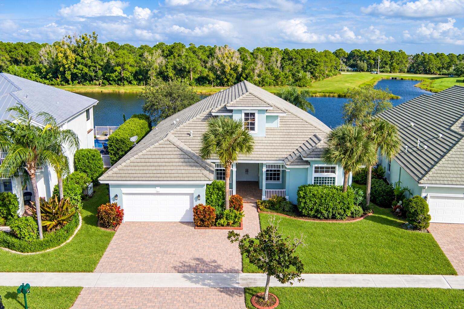 213 Magnolia Lakes Boulevard Property Photo 1