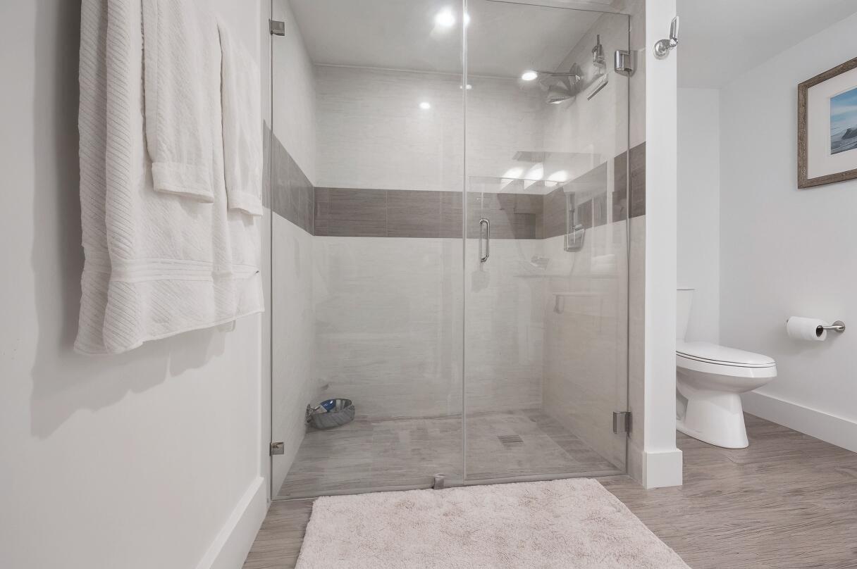 11397 Pond View Drive E103 Property Photo 51