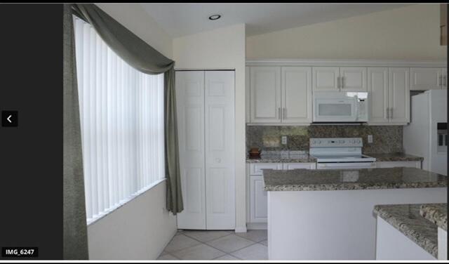 8837 Thames River Drive Property Photo 3