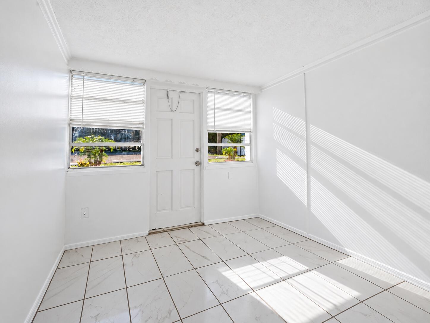 640 Sw Bryant Avenue Unit 2 Property Photo 4