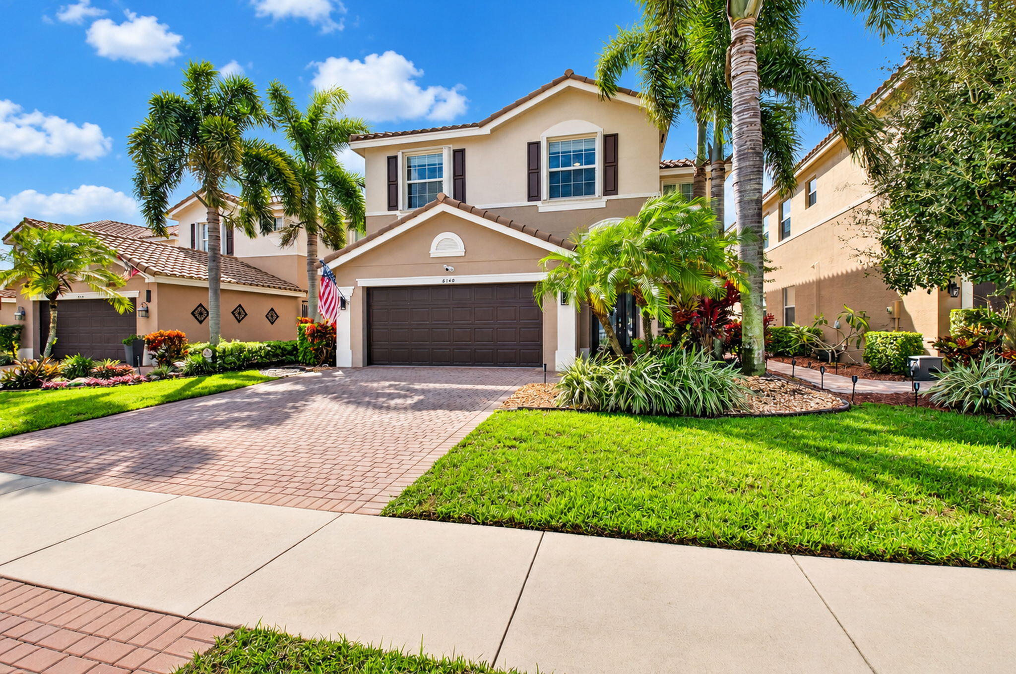 8140 Brigamar Isles Avenue Property Photo 1