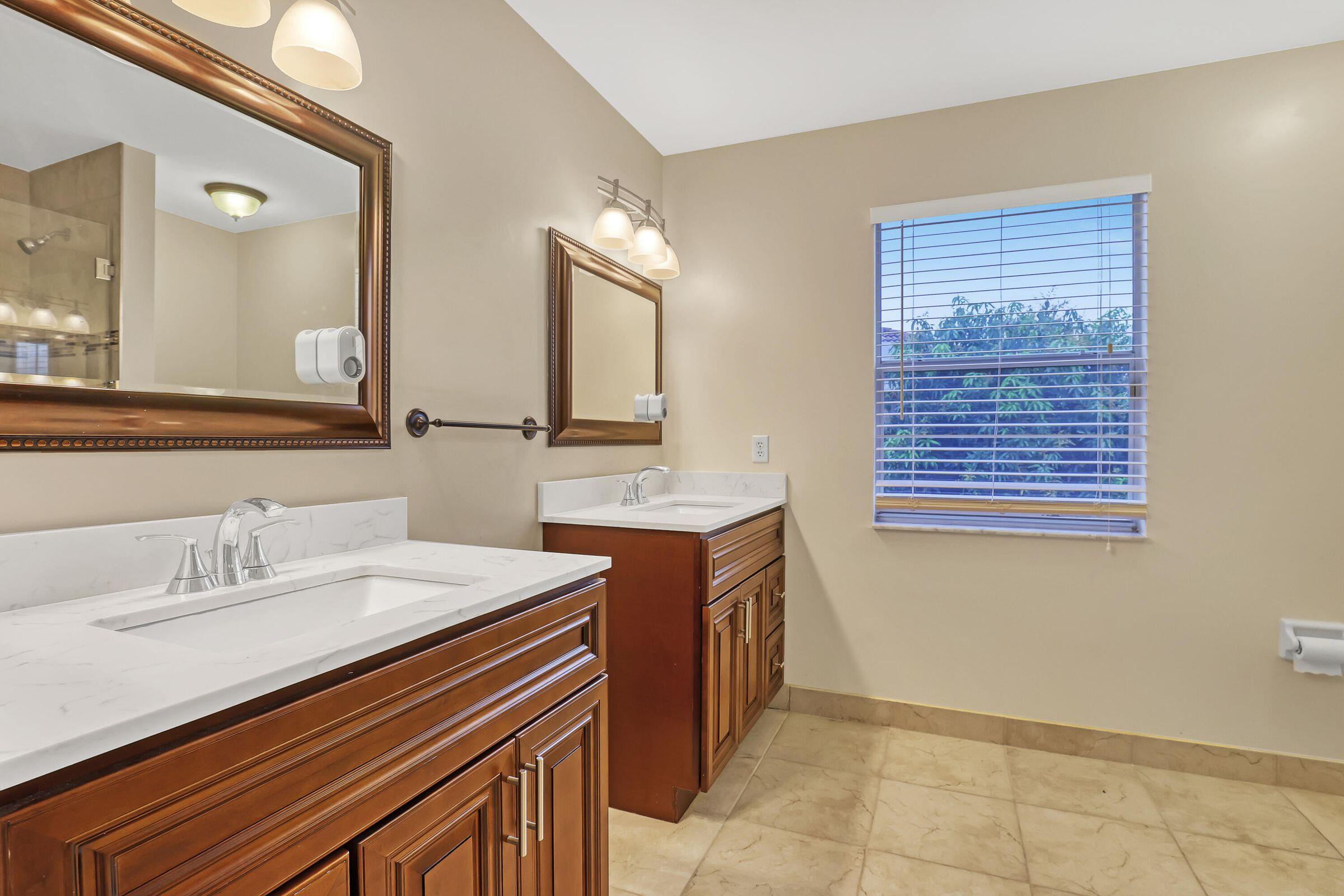 8982 Indian River Run S Property Photo 16