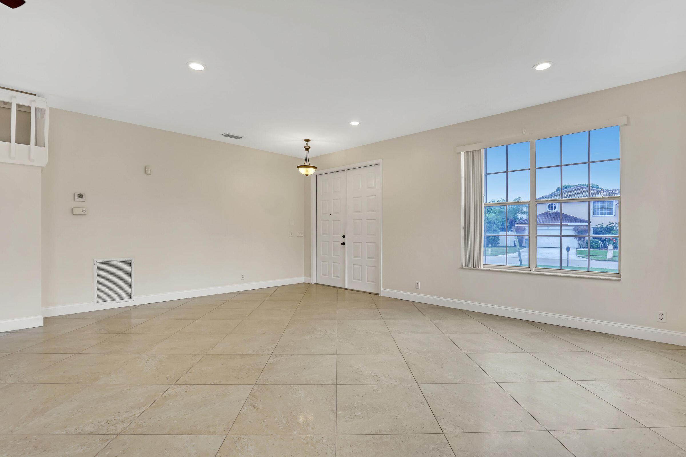 8982 Indian River Run S Property Photo 28
