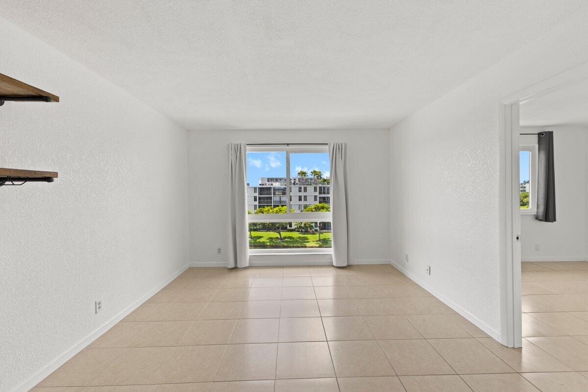 2106 S Cypress Bend Drive 506 Property Photo 10