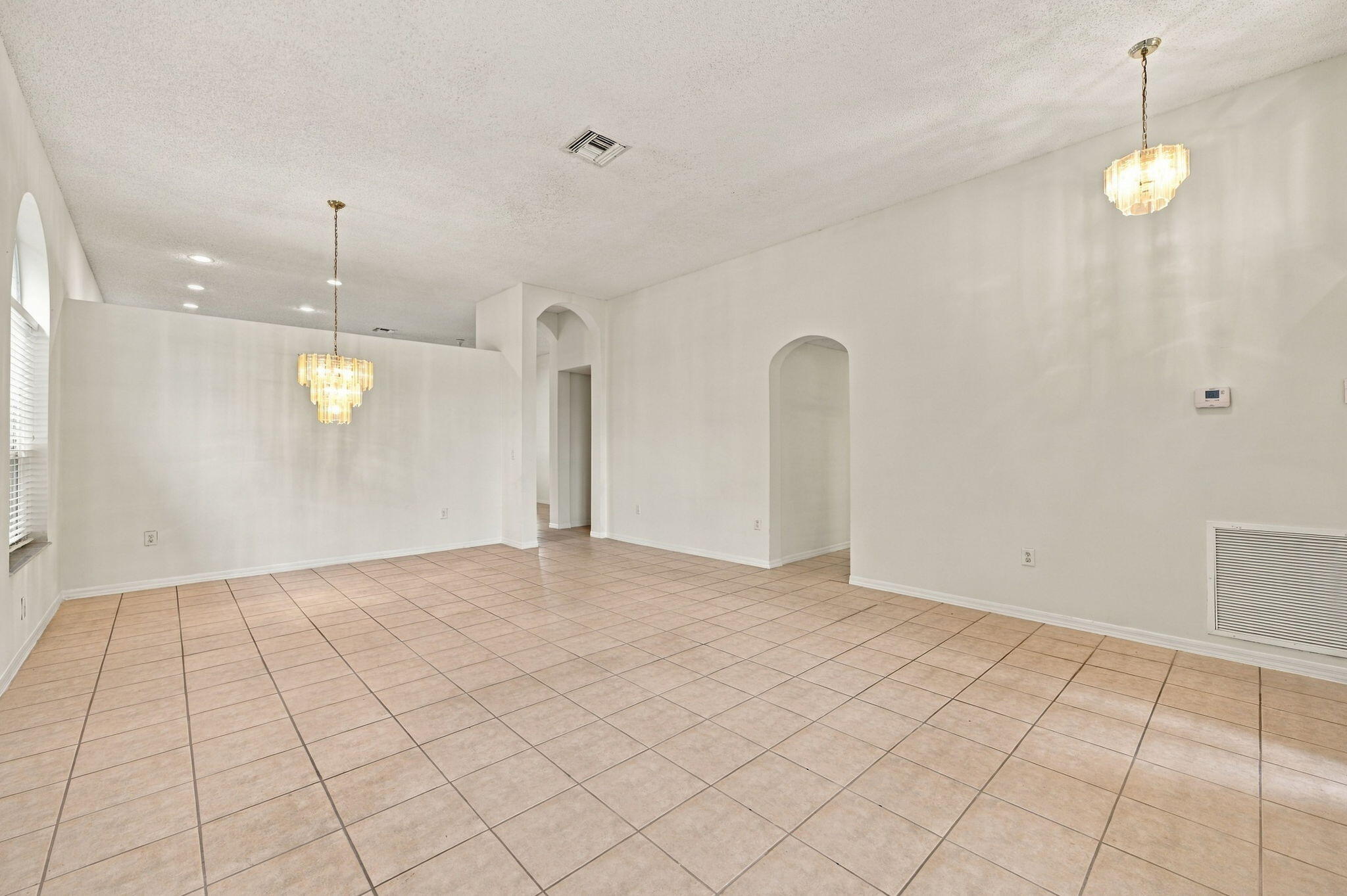 1384 Nw 144th Avenue Property Photo 6