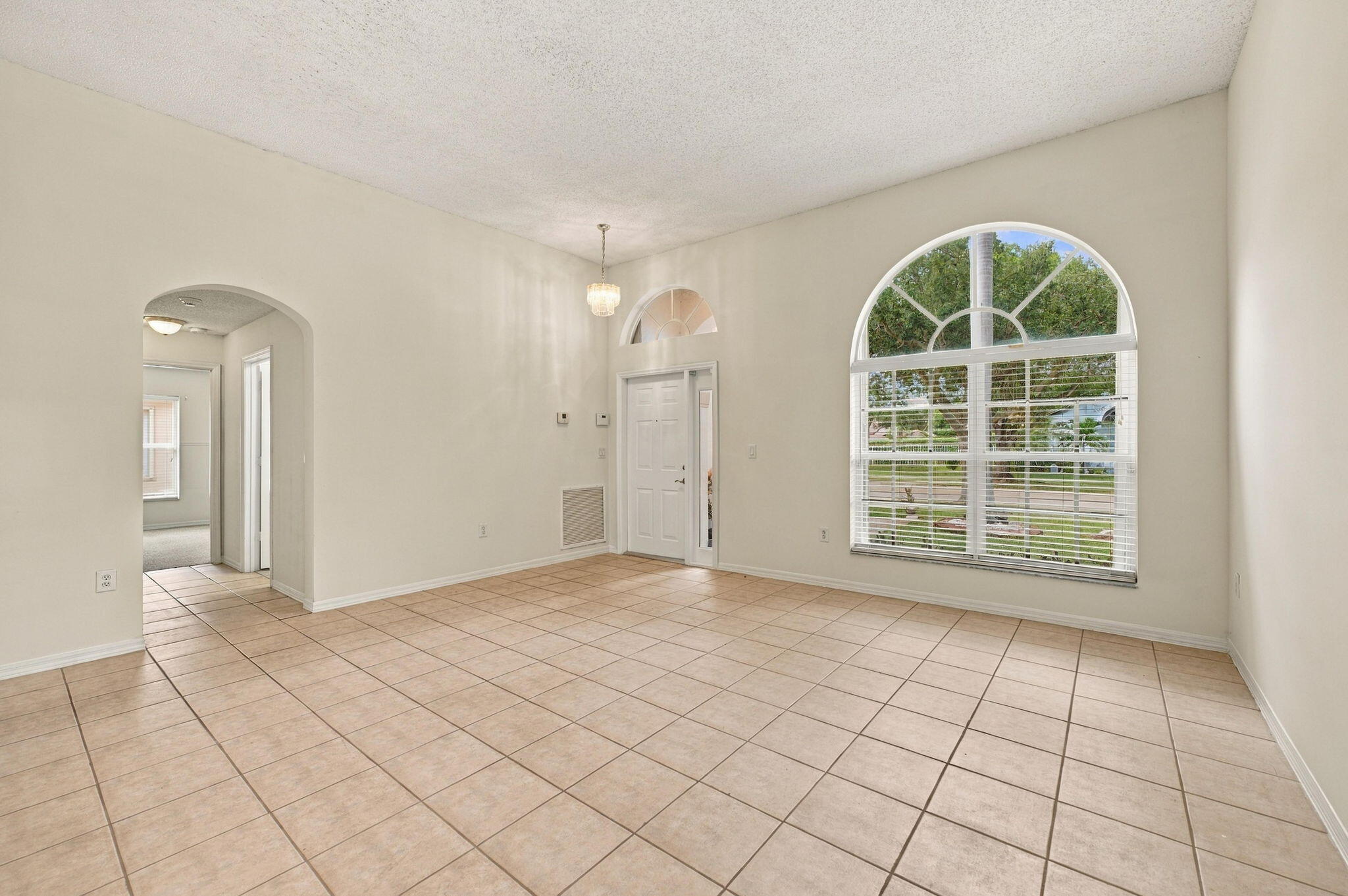 1384 Nw 144th Avenue Property Photo 10