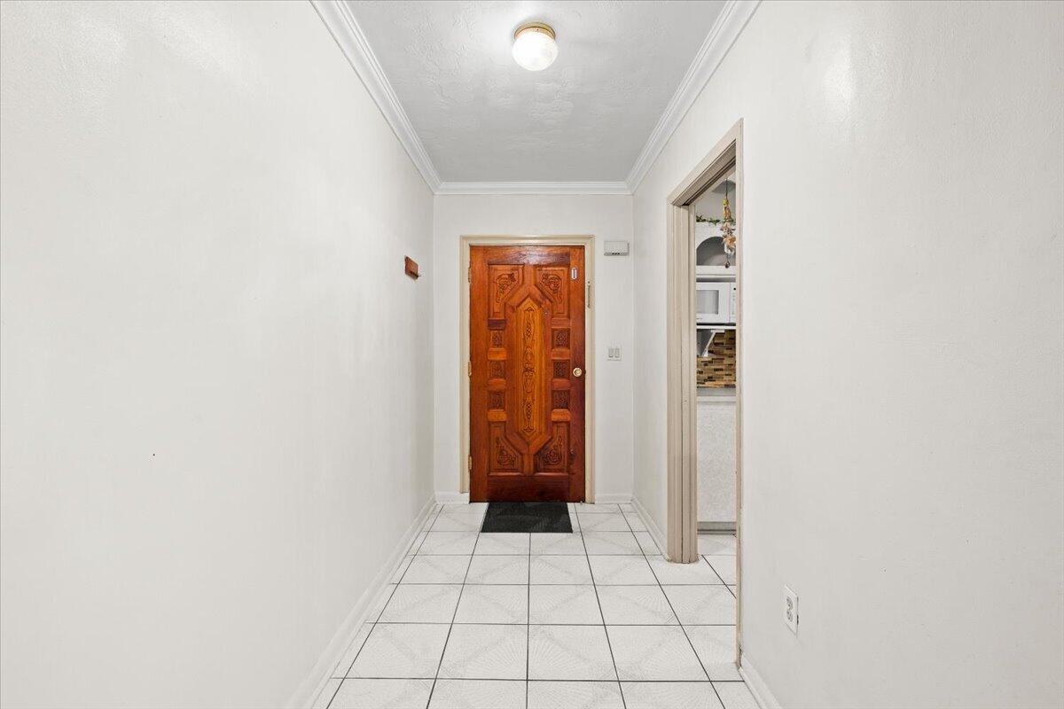 18921 Nw 24th Avenue Property Photo 5