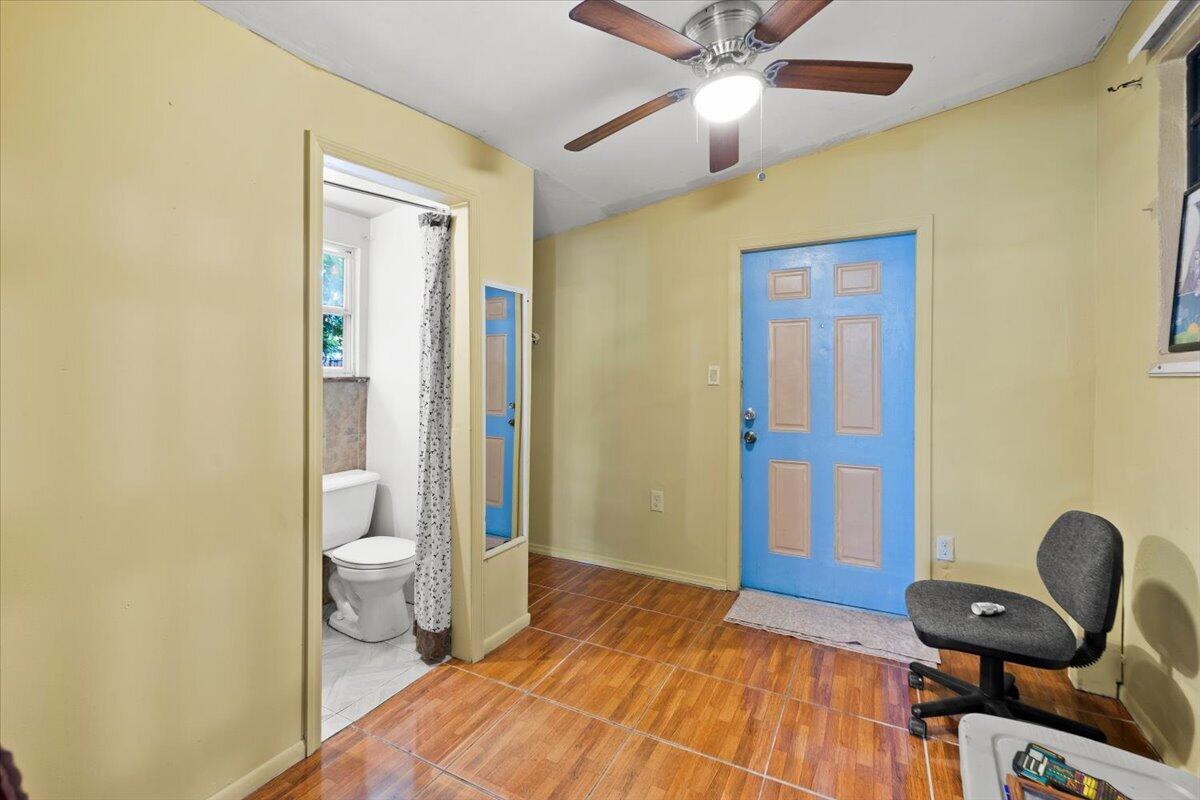 18921 Nw 24th Avenue Property Photo 25