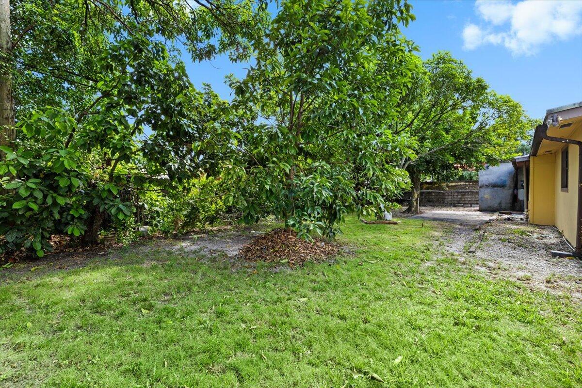 18921 Nw 24th Avenue Property Photo 29