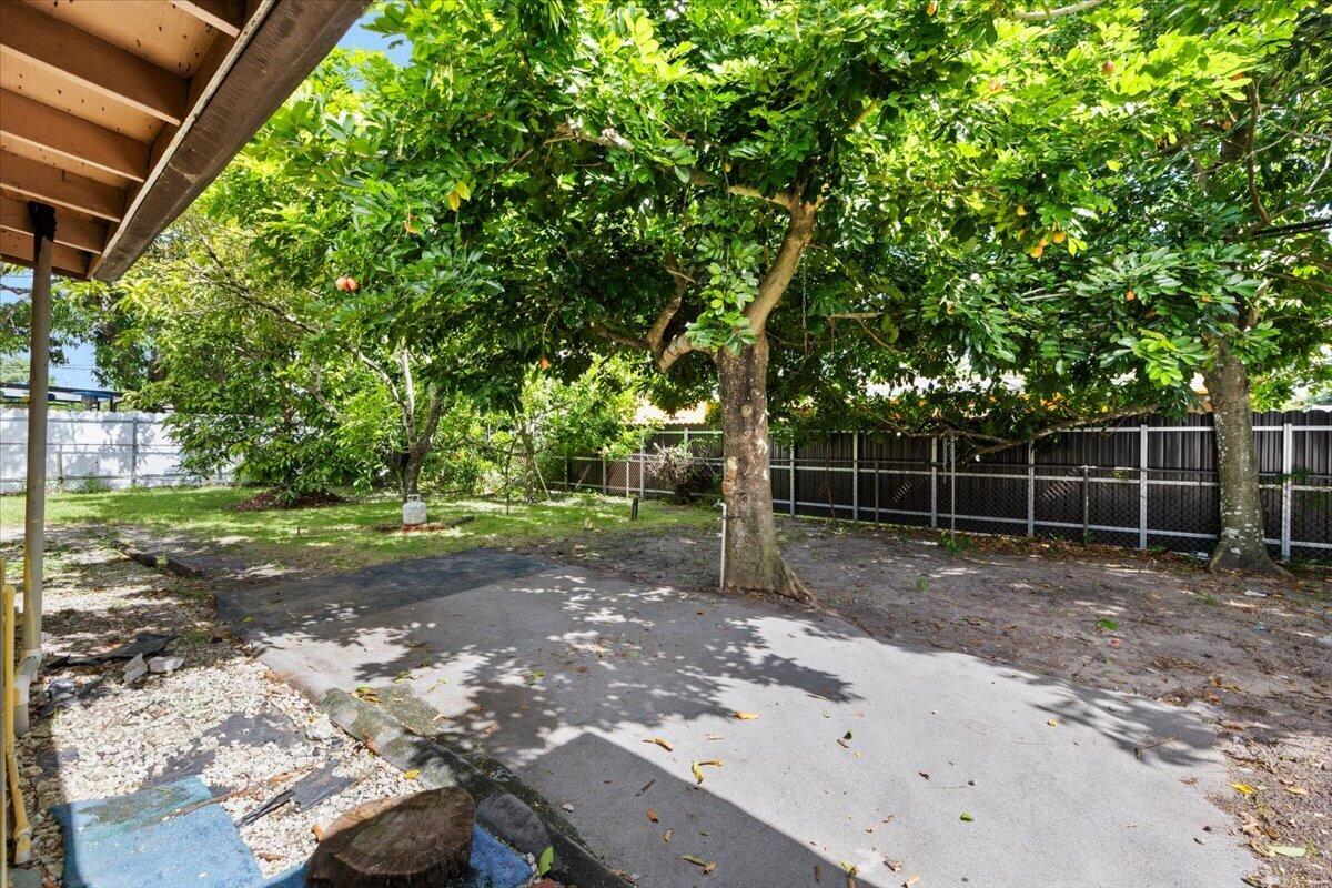 18921 Nw 24th Avenue Property Photo 35