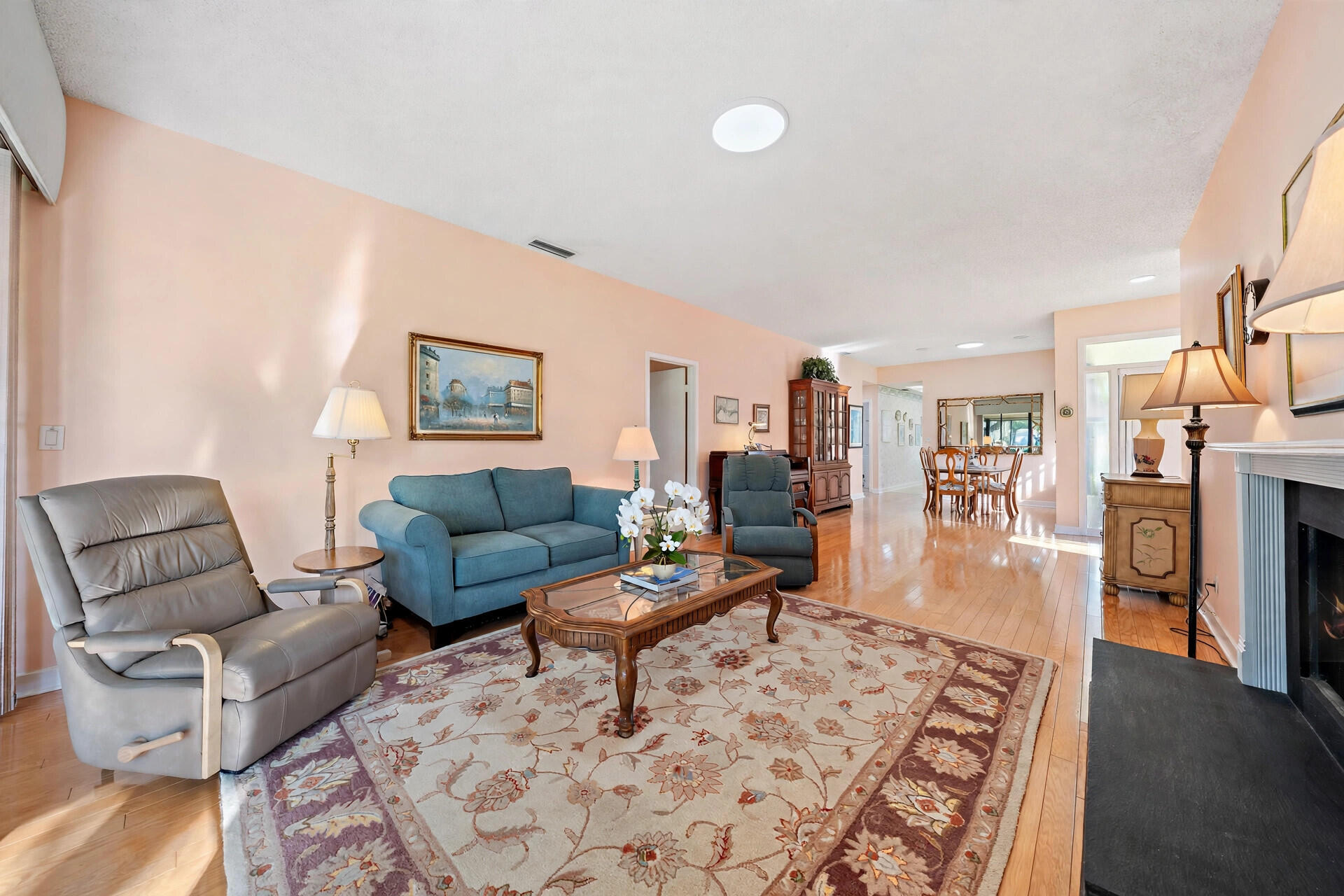 275 Old Meadow Way Property Photo 6