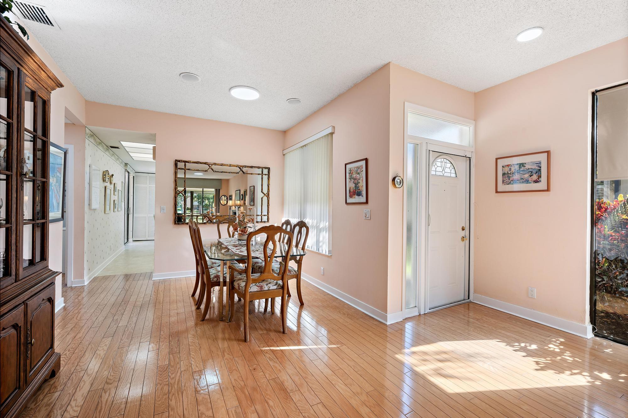 275 Old Meadow Way Property Photo 10