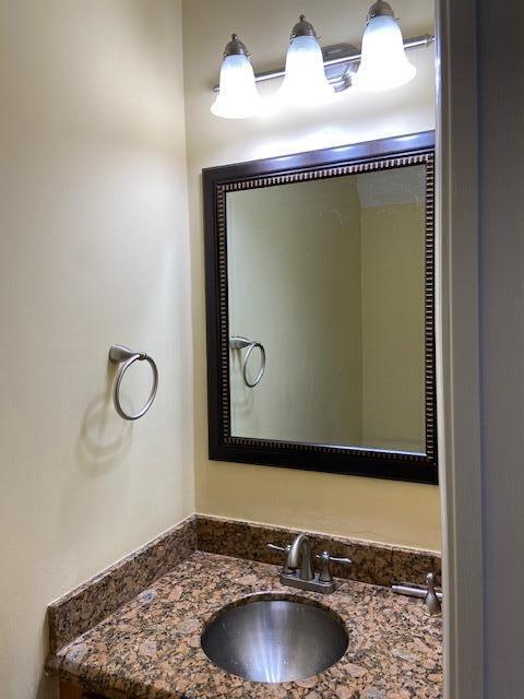 13377 Georgian Court Property Photo 14