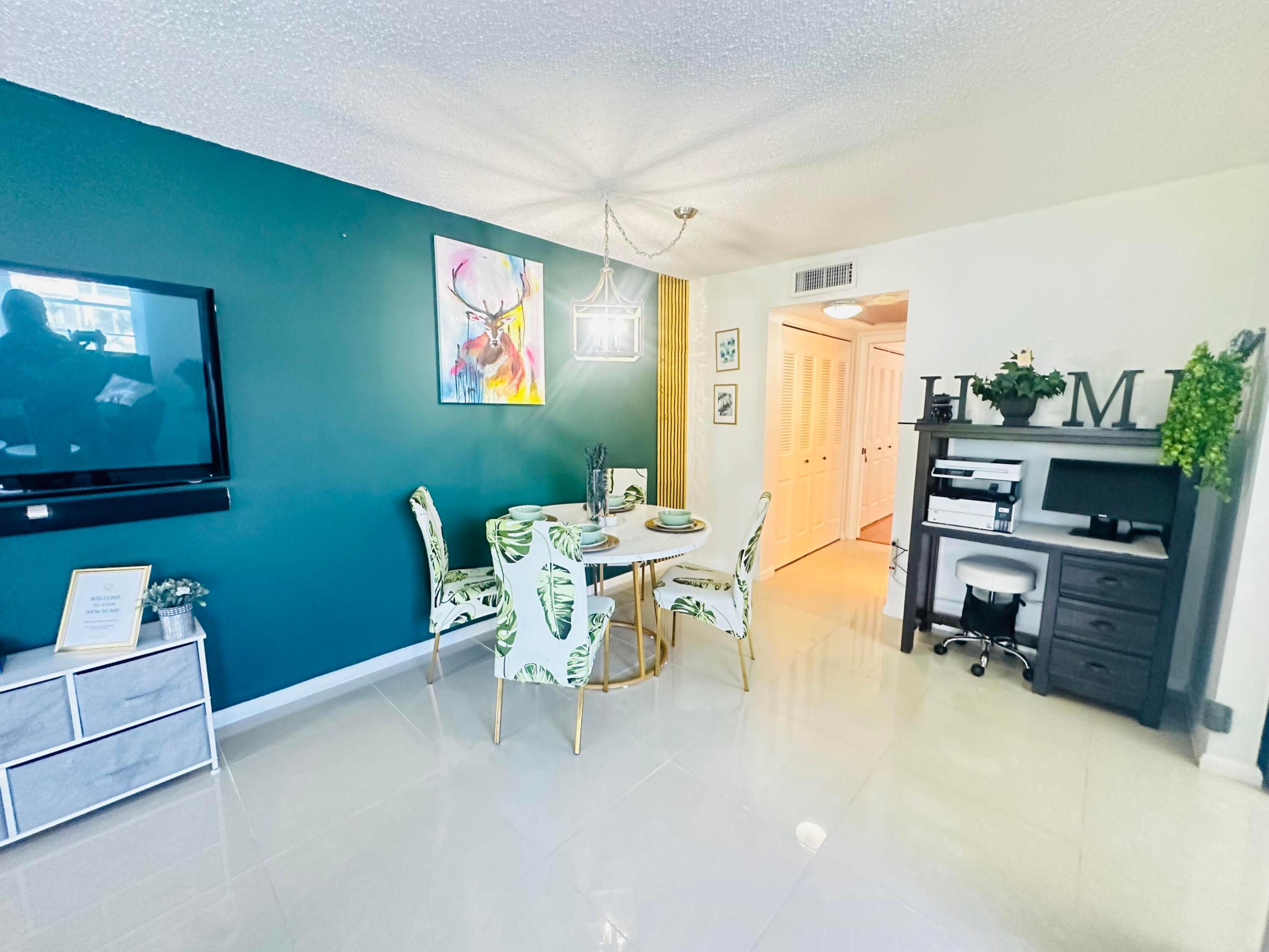 425 Durham N Property Photo 7