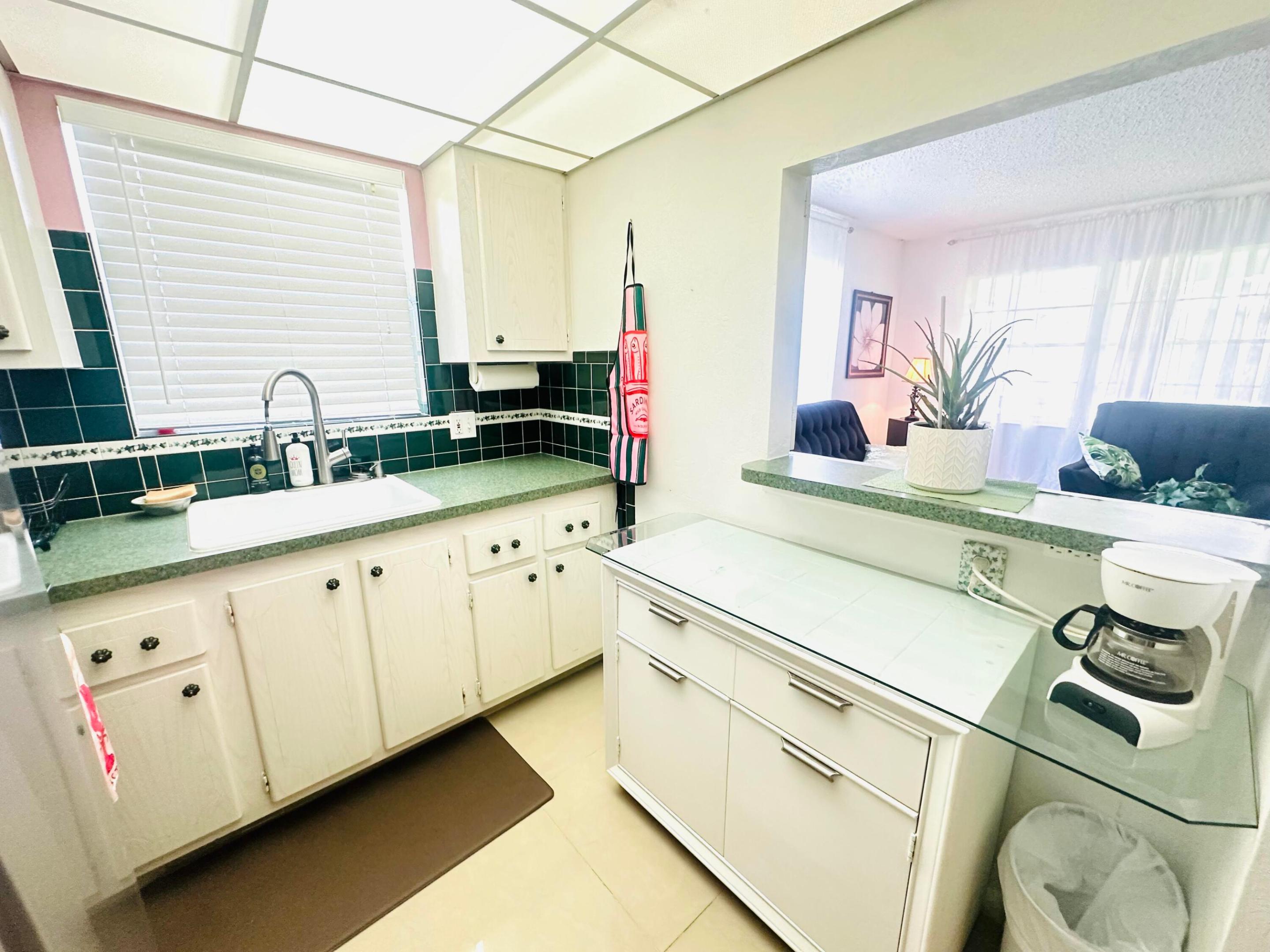 425 Durham N Property Photo 11