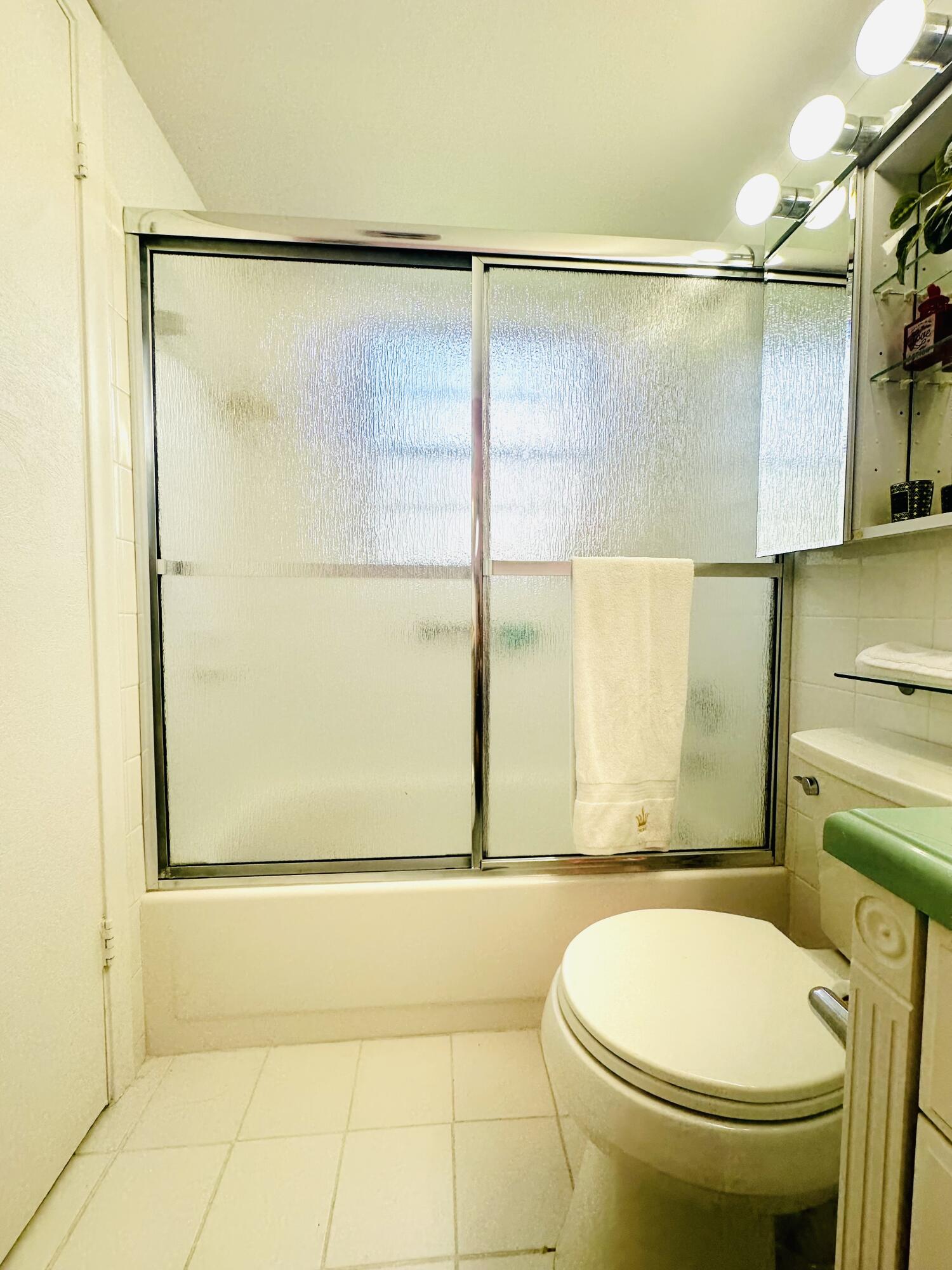 425 Durham N Property Photo 17