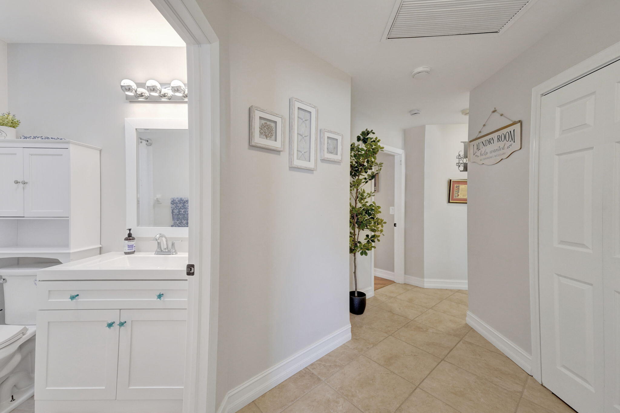 8932 S Lake Park Circle S Property Photo 59