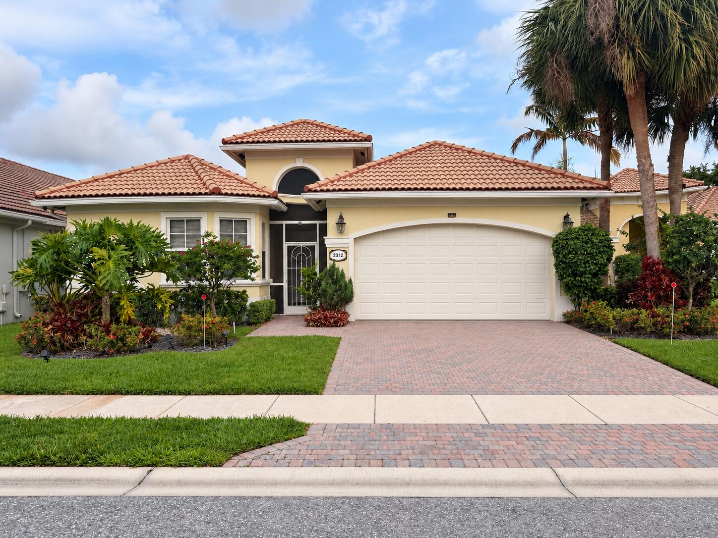 2312 Curley Cut Property Photo 1