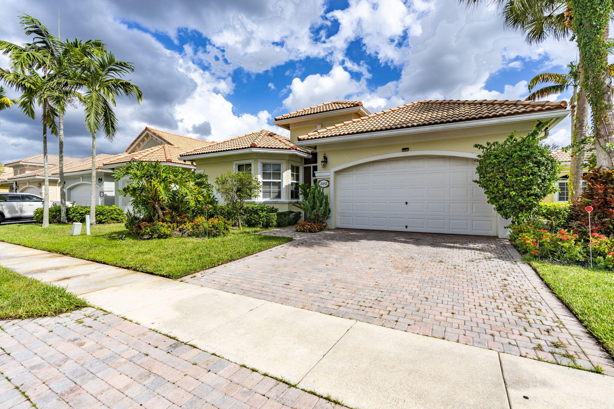 2312 Curley Cut Property Photo 1