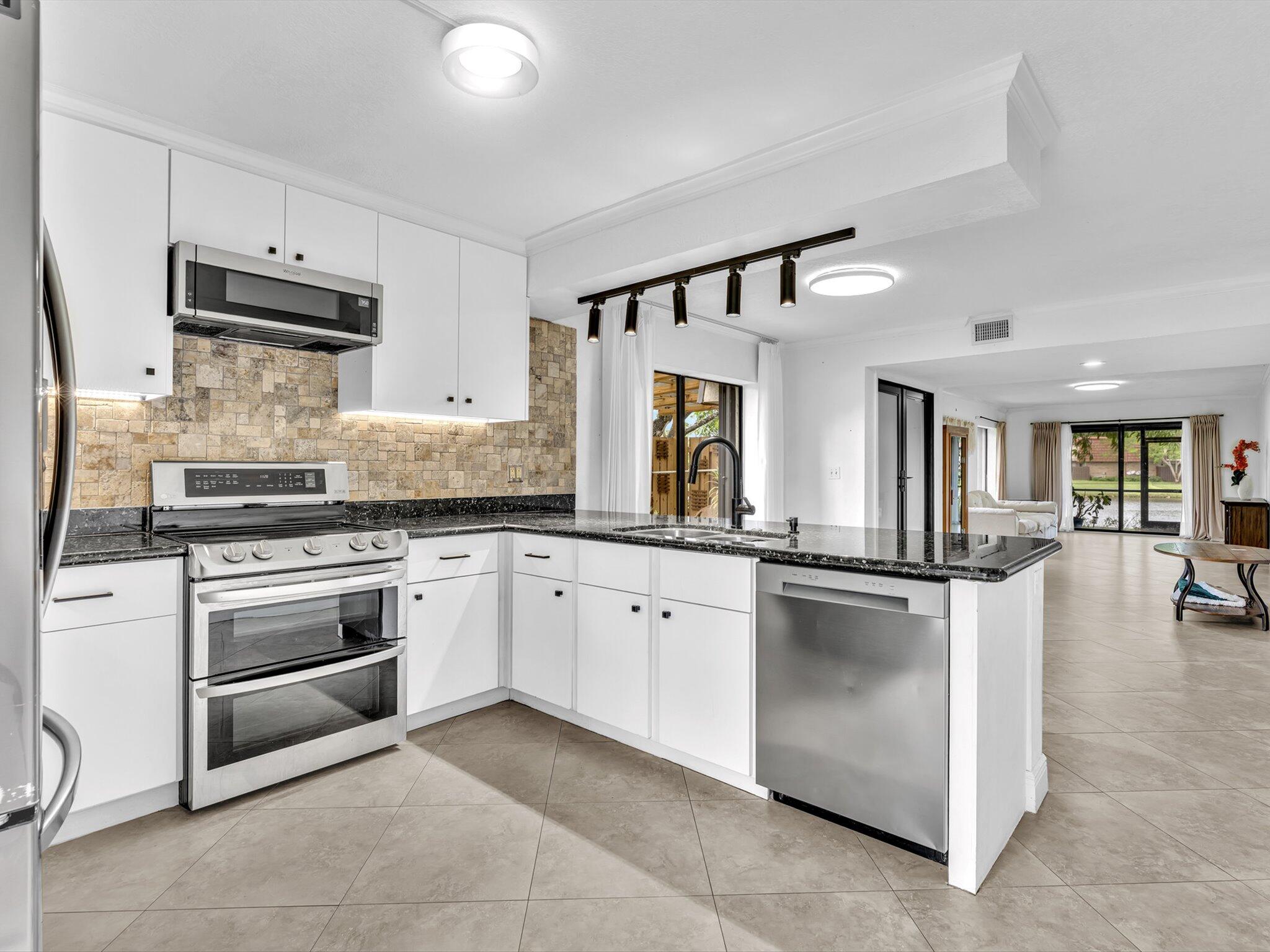 8511 Boca Rio Drive Property Photo 1