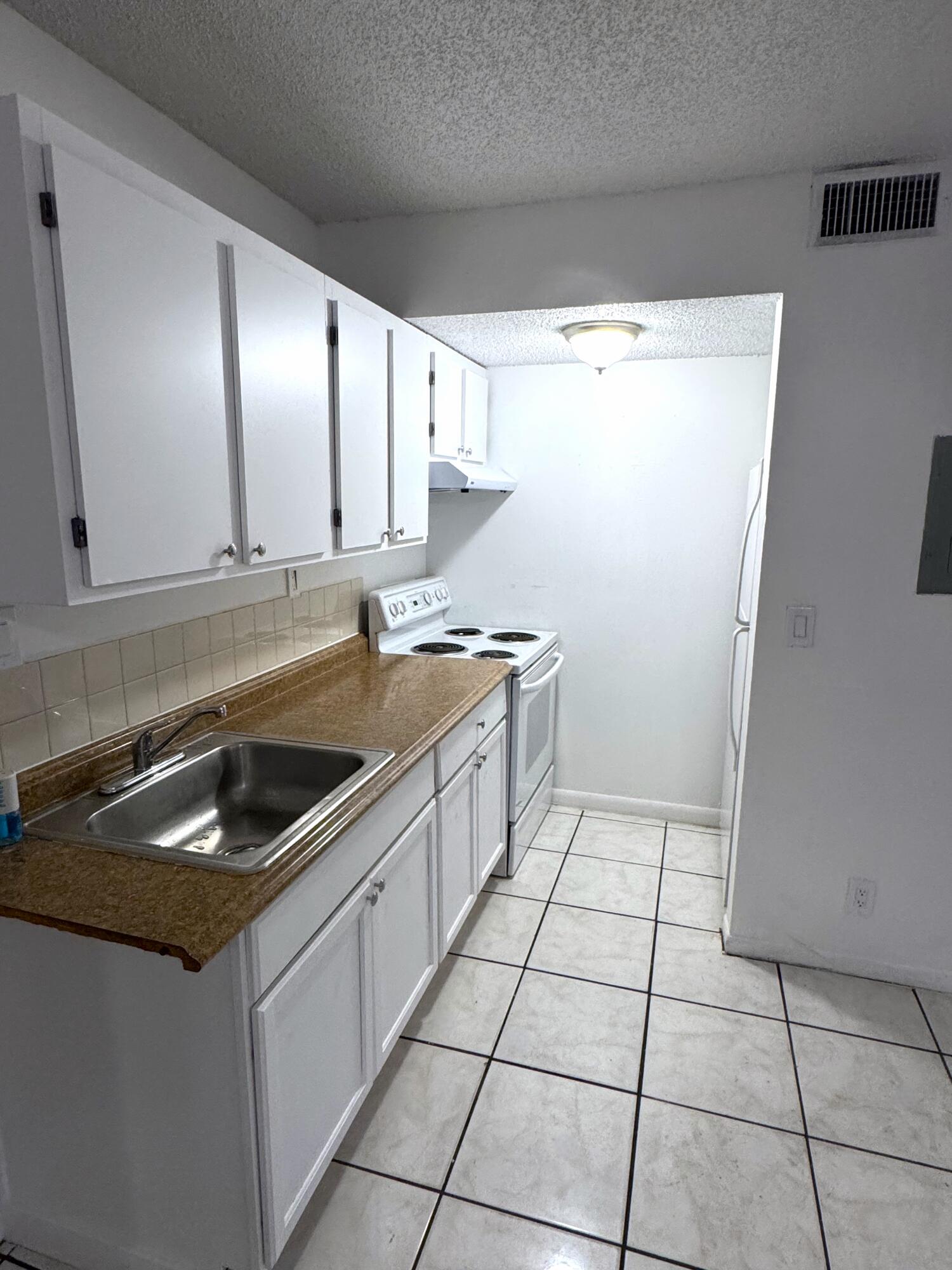 4281 Nw 19th Street 7 Property Photo 5