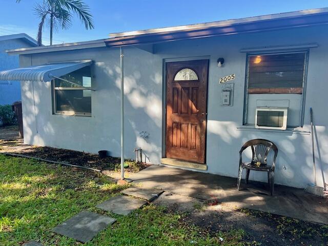 2005 Beautiful Avenue Property Photo 1