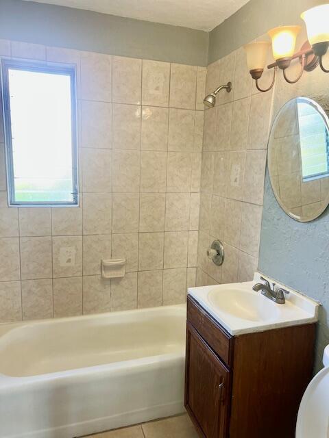 2005 Beautiful Avenue Property Photo 5