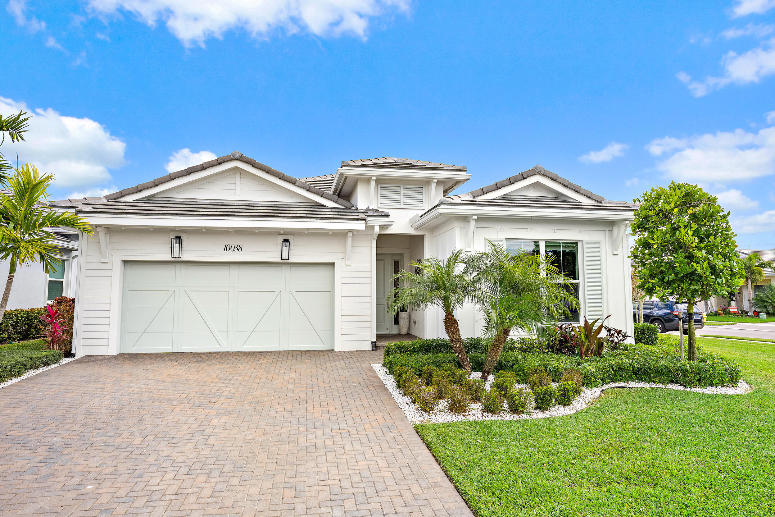 10038 Regency Way Property Photo 1