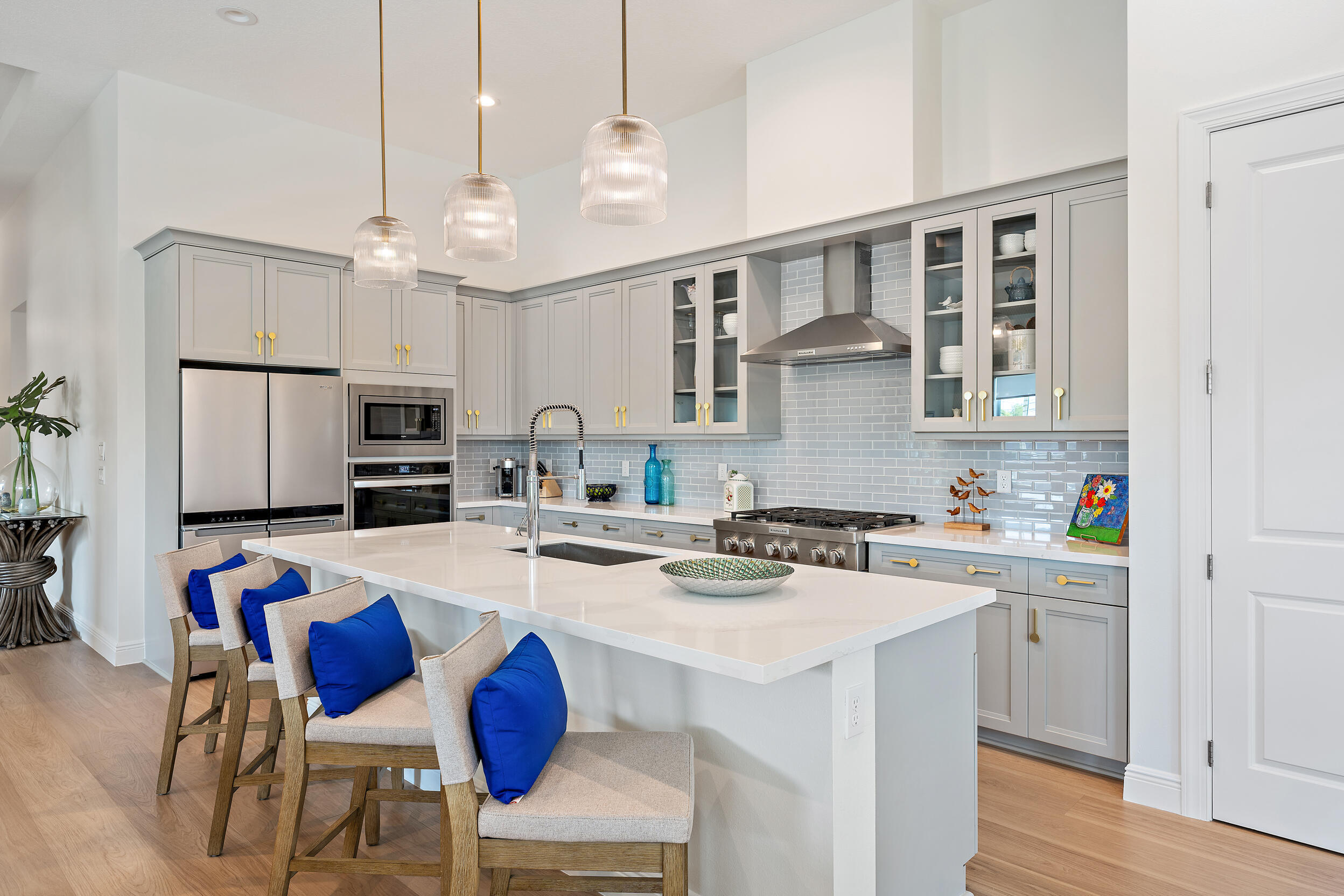 10038 Regency Way Property Photo 10