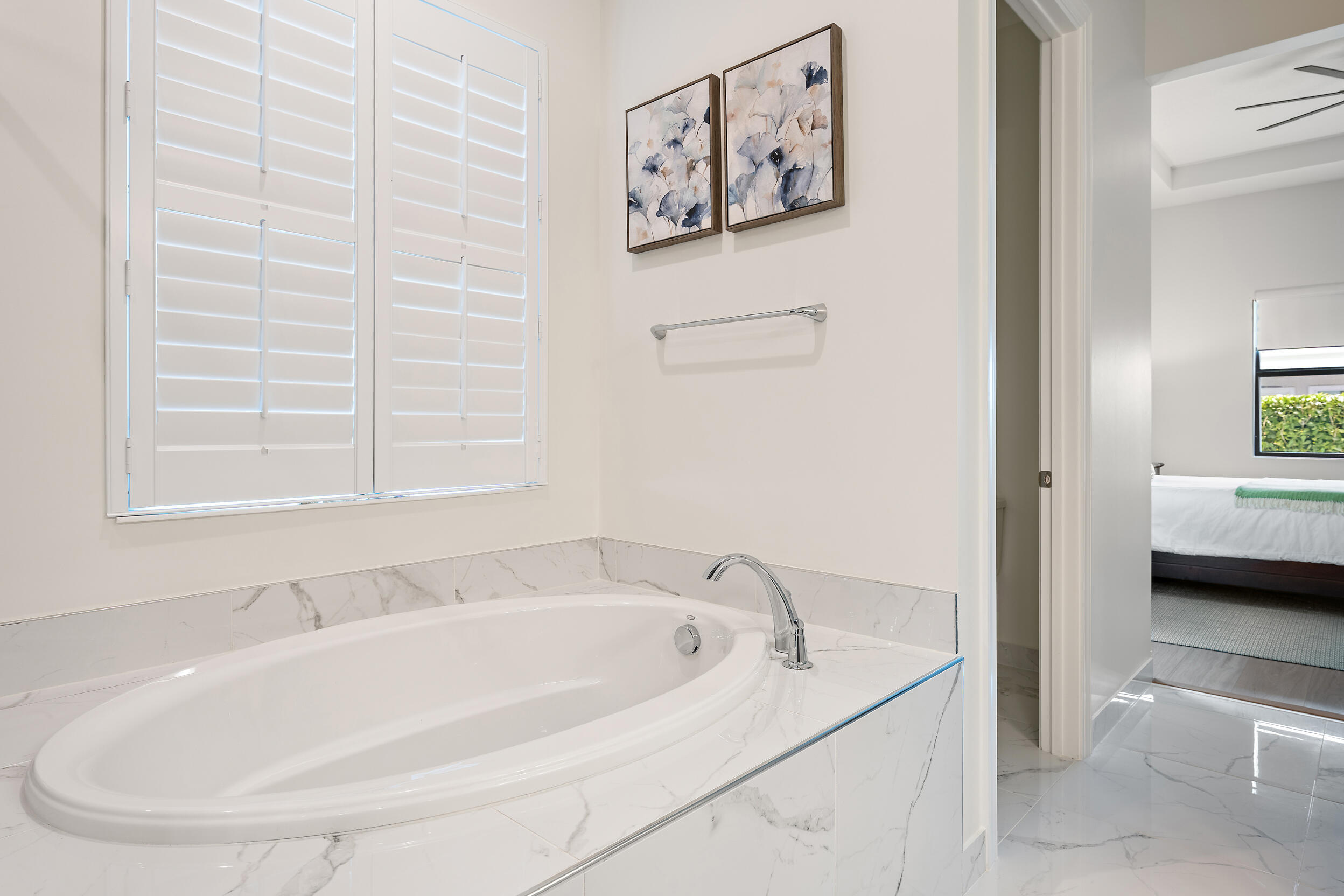 10038 Regency Way Property Photo 18