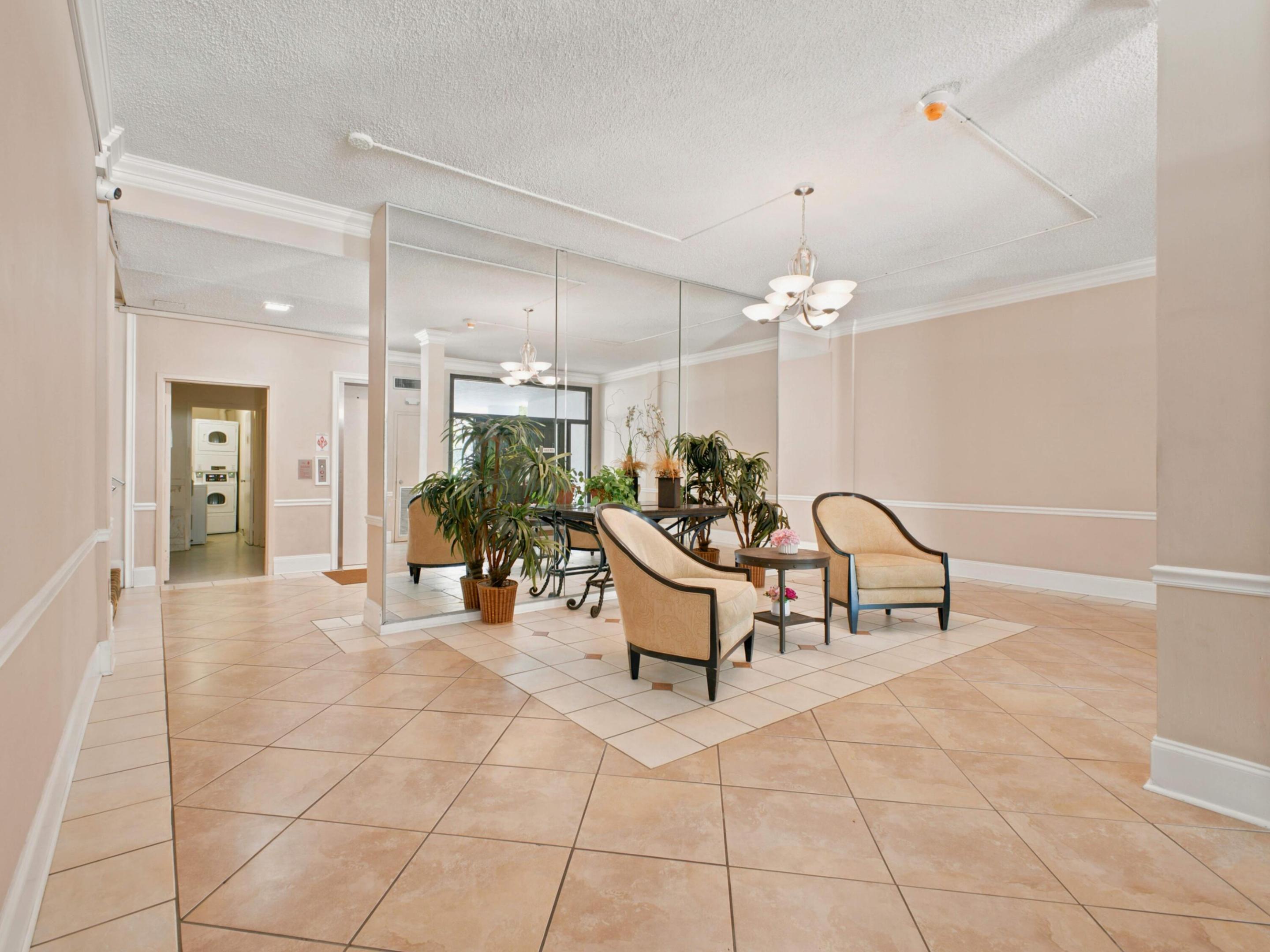 500 Executive Center Drive 5m Property Photo 4