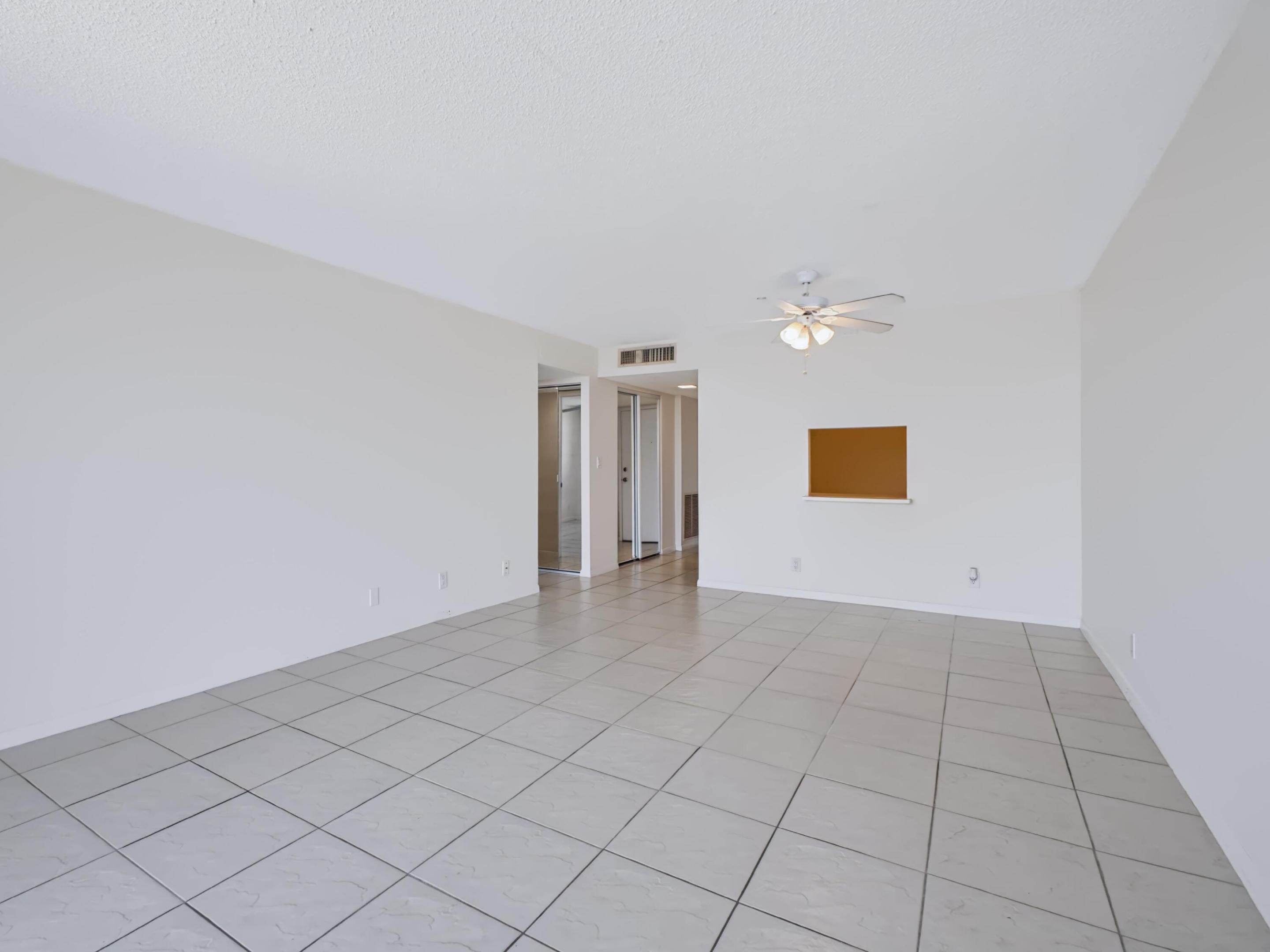 500 Executive Center Drive 5m Property Photo 7