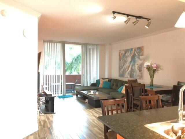 2000 N BAYSHORE Drive 308 Property Photo 1