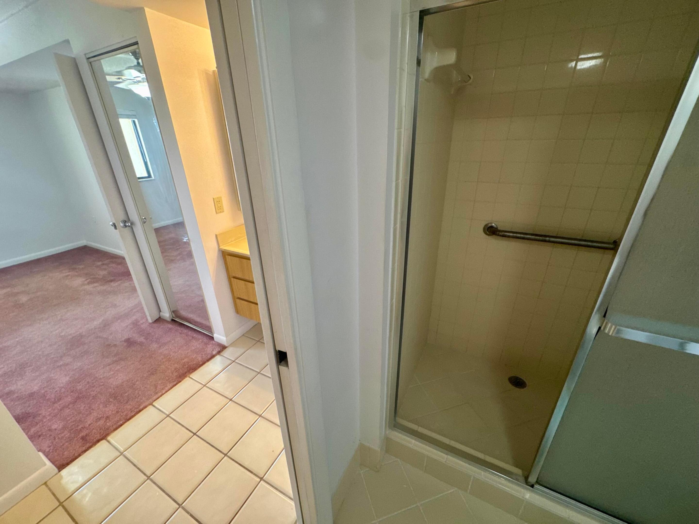 601 Seafarer Circle 405 Property Photo 19